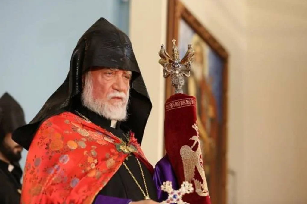 His Holiness Catholicos Aram I Maintains Ongoing Contact with Armenian Community Leaders in the Middle East