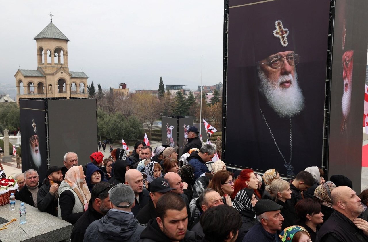 قداسة البابا لاوُن الرابع عشر يوجّه رسالة لوفاة بطريرك سائر جورجيا للكنيسة الأرثوذكسية إيليا الثاني