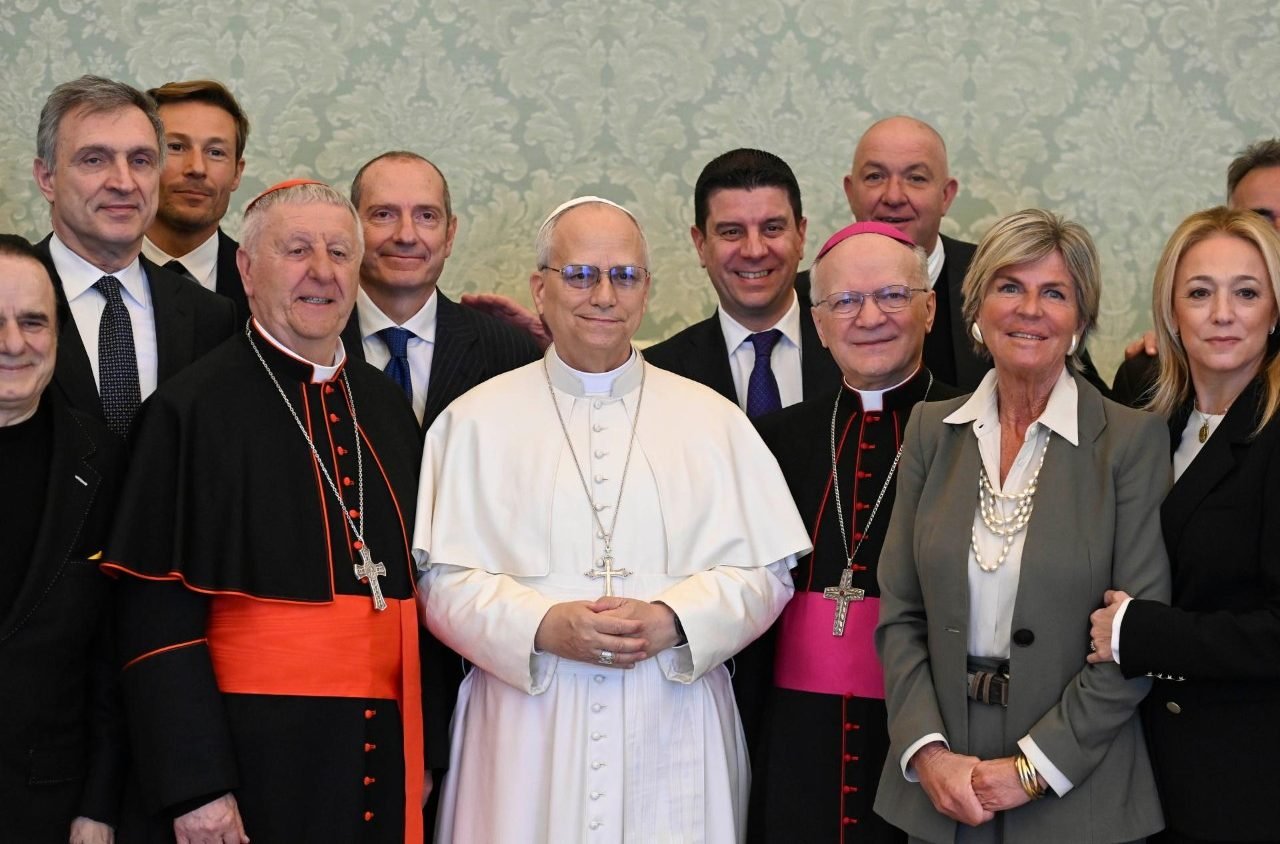 قداسة البابا لاوُن الرابع عشر يشدّد على أهمية التركيز على الشباب ومساعدتهم ليكونوا صانعي مستقبلهم