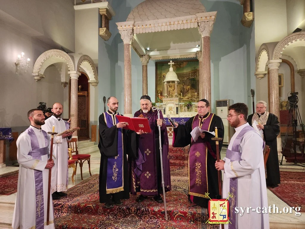 غبطة البطريرك مار اغناطيوس يوسف الثالث يونان يحتفل برتبة النهيرة (الوصول إلى الميناء) في كنيسة مار اغناطيوس، الكرسي البطريركي – بيروت