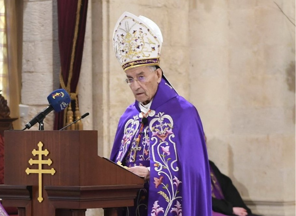 غبطة البطريرك الماروني الكاردينال مار بشارة بطرس الرّاعي يترأّس رتبة الغسل مساءً في سيّدة لبنان- حريصا