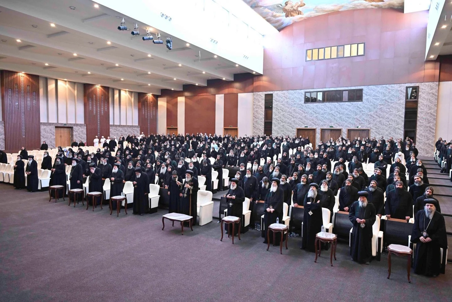 قداسة البابا تواضروس الثاني يلتقي رهبان الأديرة القبطية