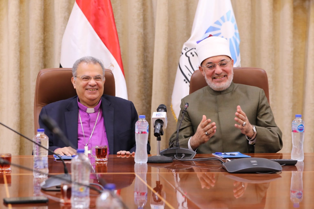 رئيس الطائفة الإنجيلية بمصر يهنئ مفتي الجمهورية بقرب حلول عيد الأضحى المبارك