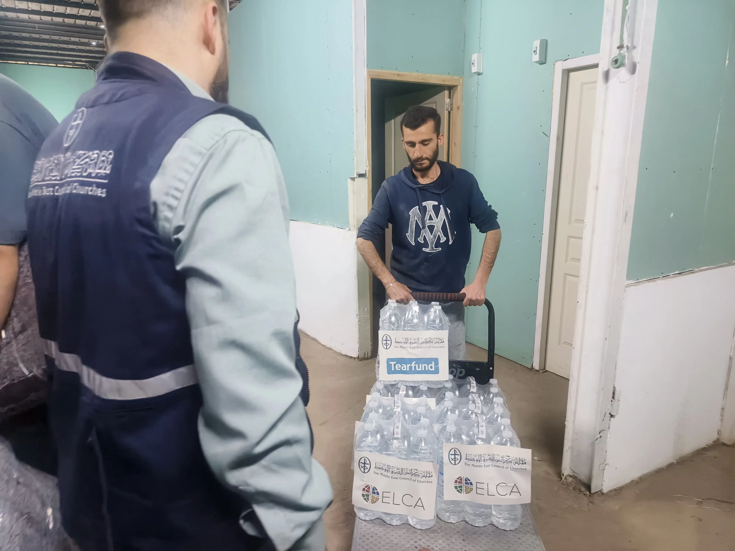 Blankets Distribution -Flora Shelter - Bierut Port & St.Joseph shelter (15).jpg
