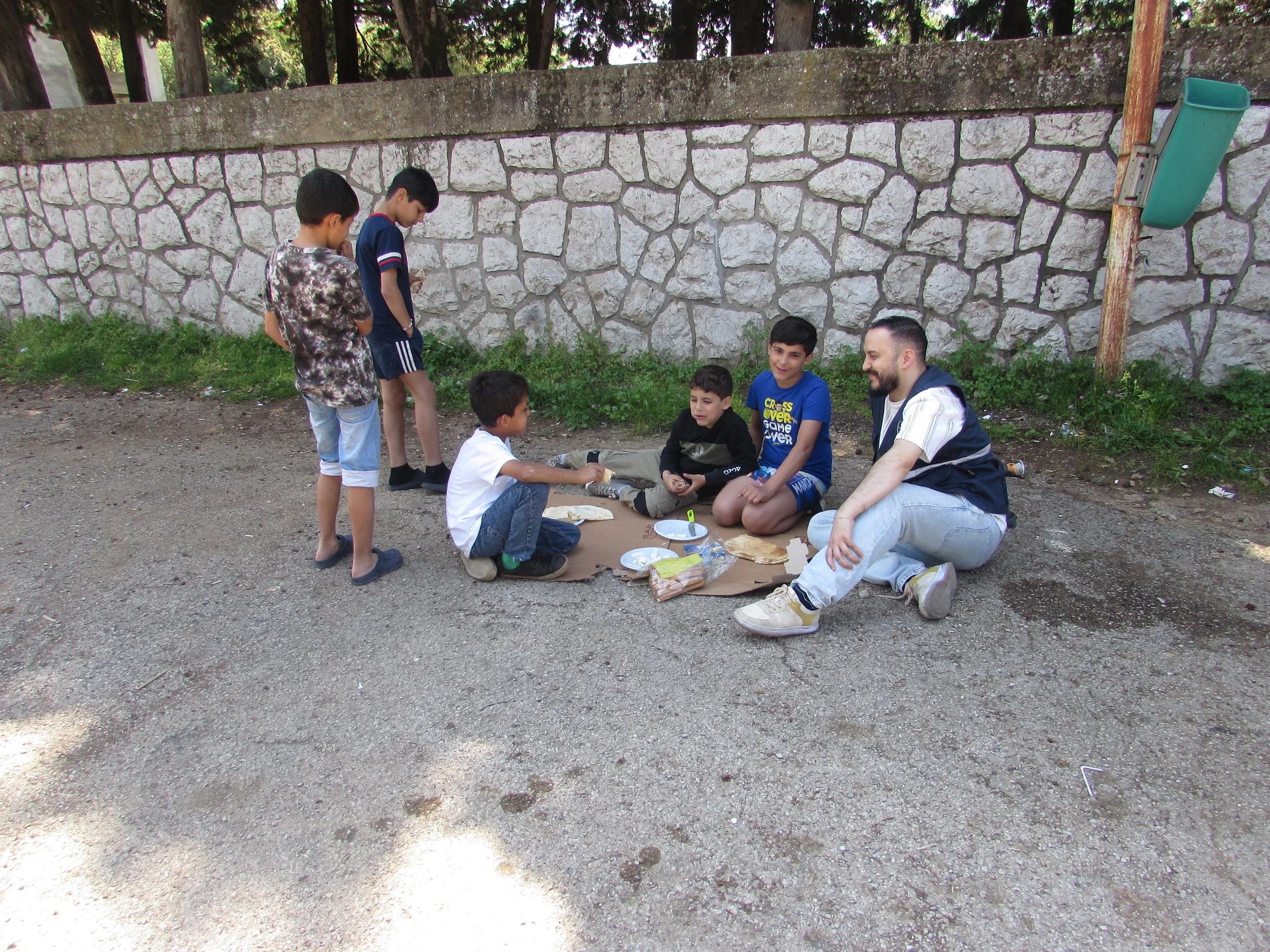 Blankets Distribution - Ajaltoun Shelters (3).JPG