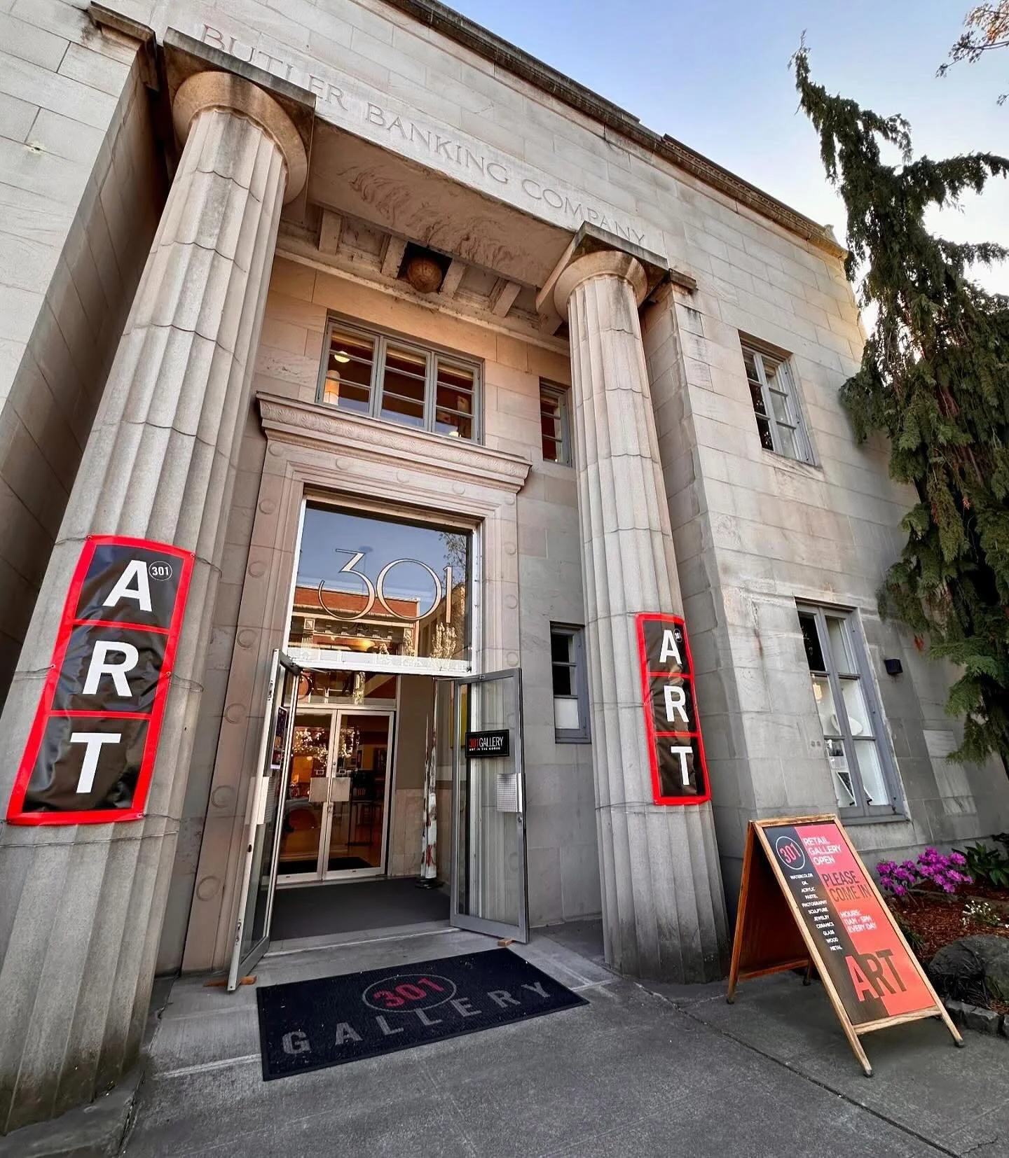 Come get your copy! Before we run out! FREE!
Gorgeous Artist Open Studios booklet with maps and more!
Your guide to art in The Columbia River Gorge!
:
41 Studios, May 1, 2, 3! 
:
:
All of our artists pour heart and soul into every piece of artwork, y