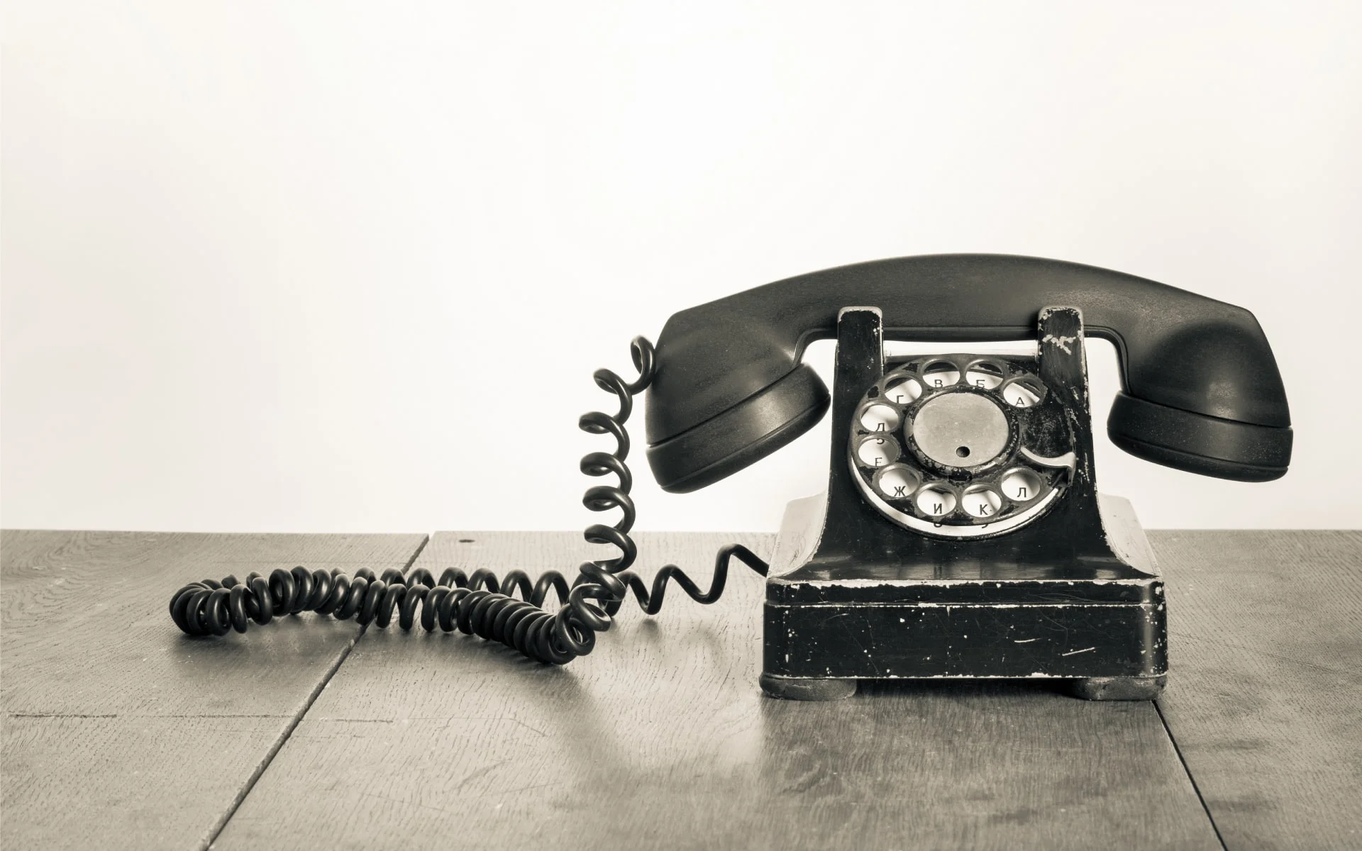 contact-header-1920x1200-min.jpg