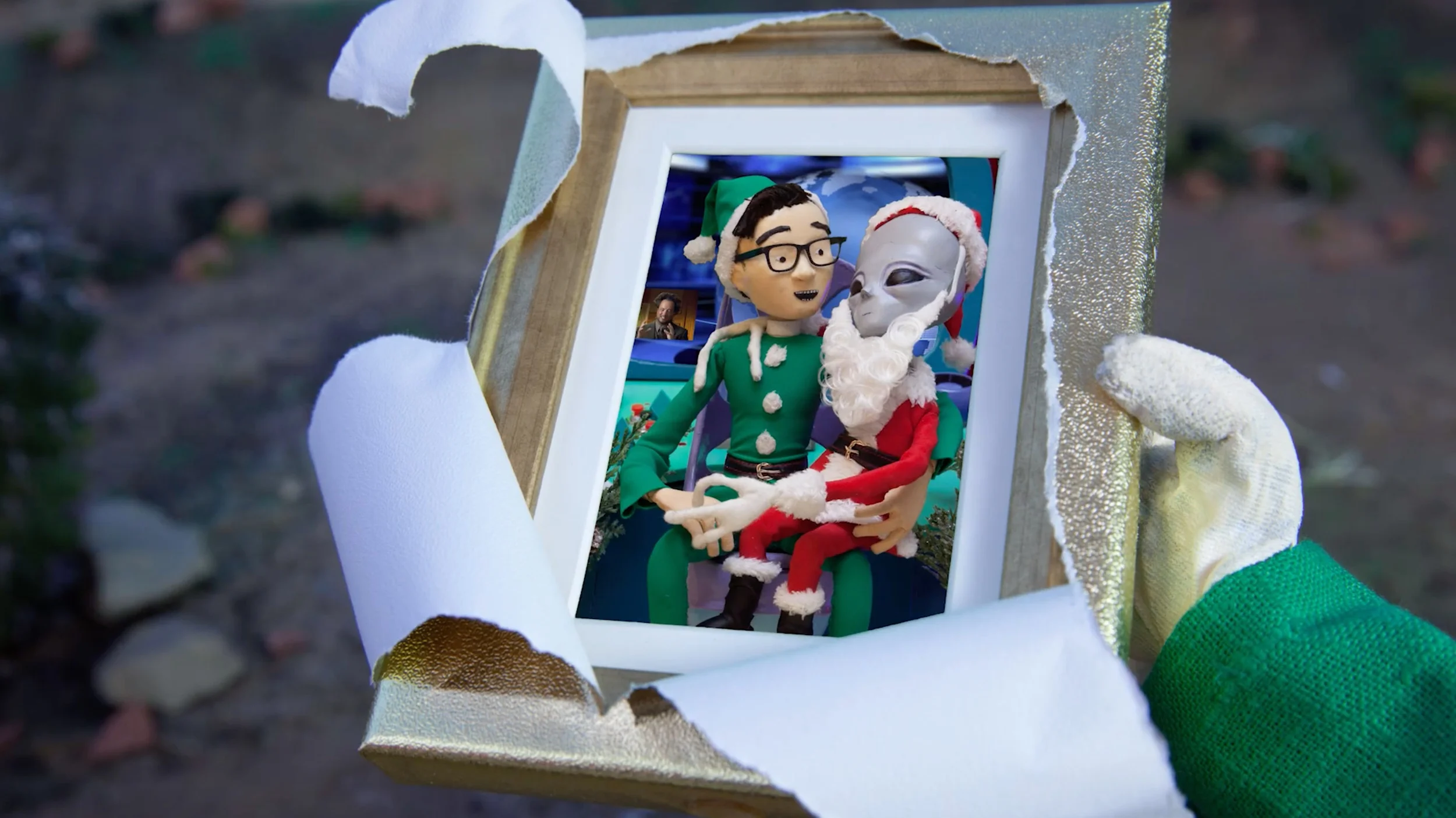 Form &amp; Fiction Holiday Videos