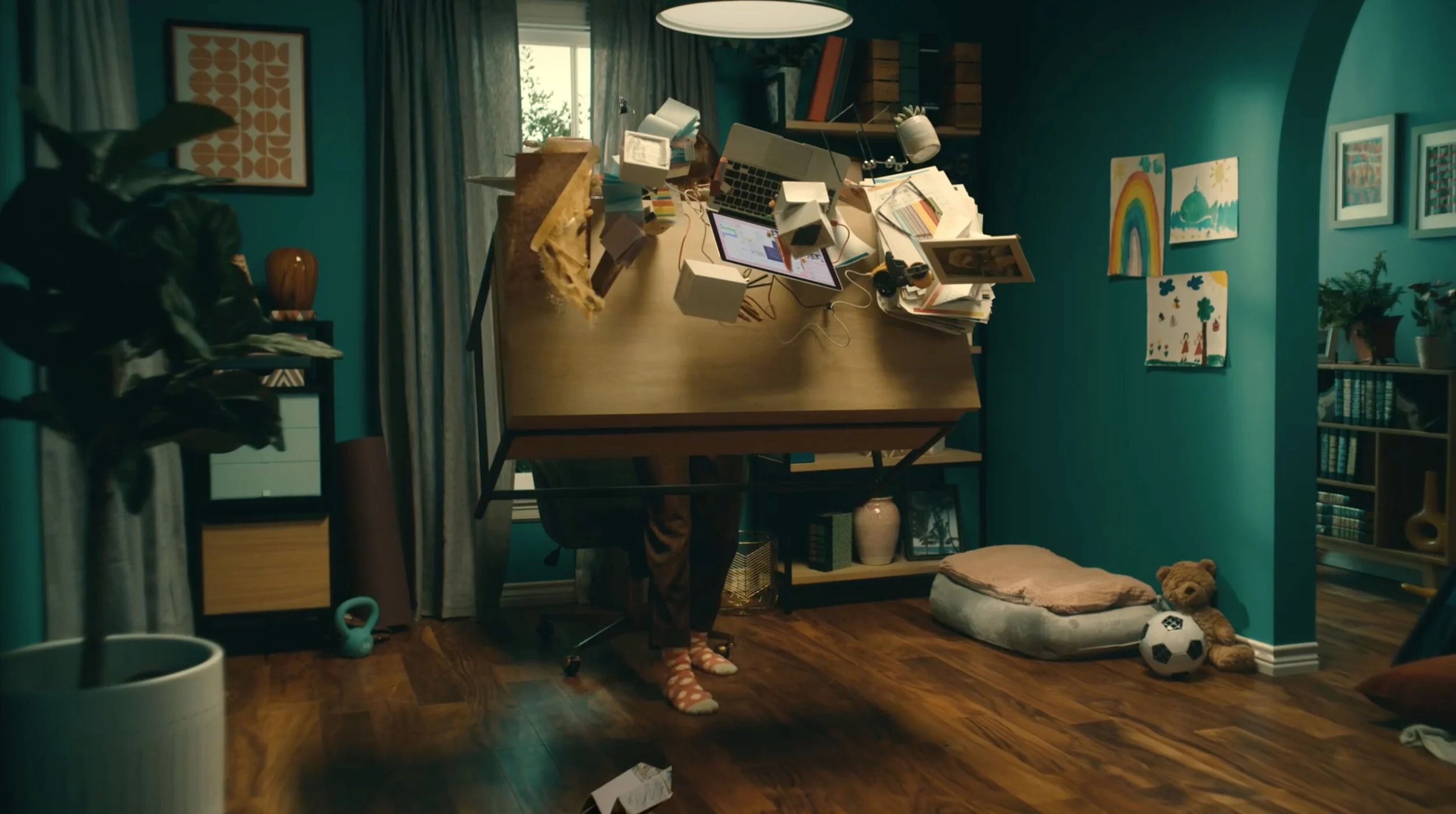 EX_image3_deskflip.png