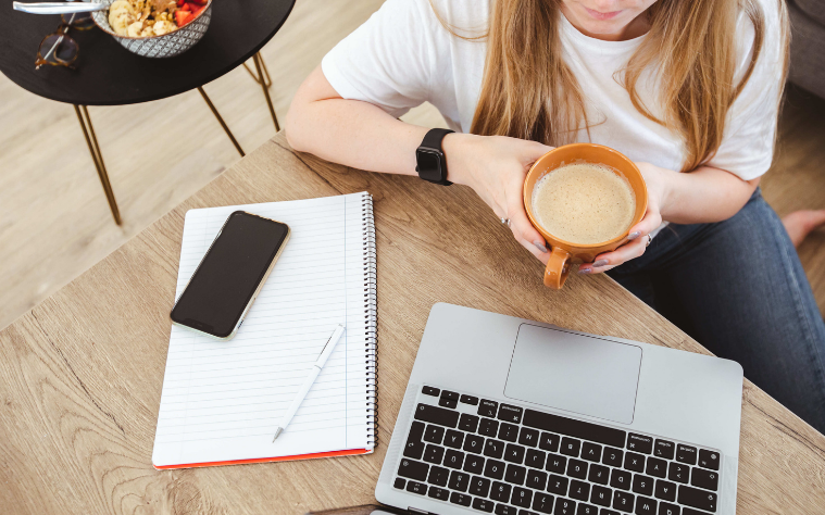 What Is an Online Business Manager?