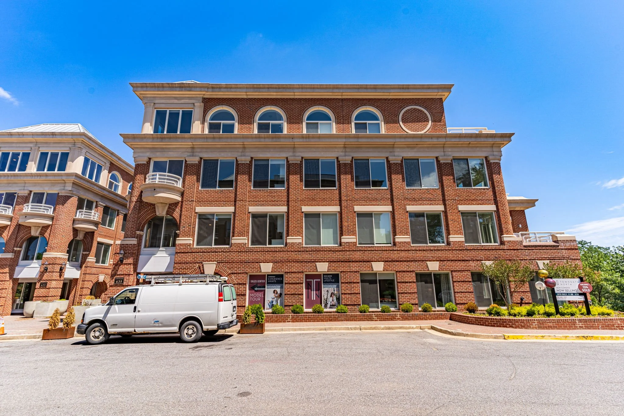 53-web-or-mls-635 Slaters Ln-53.jpg