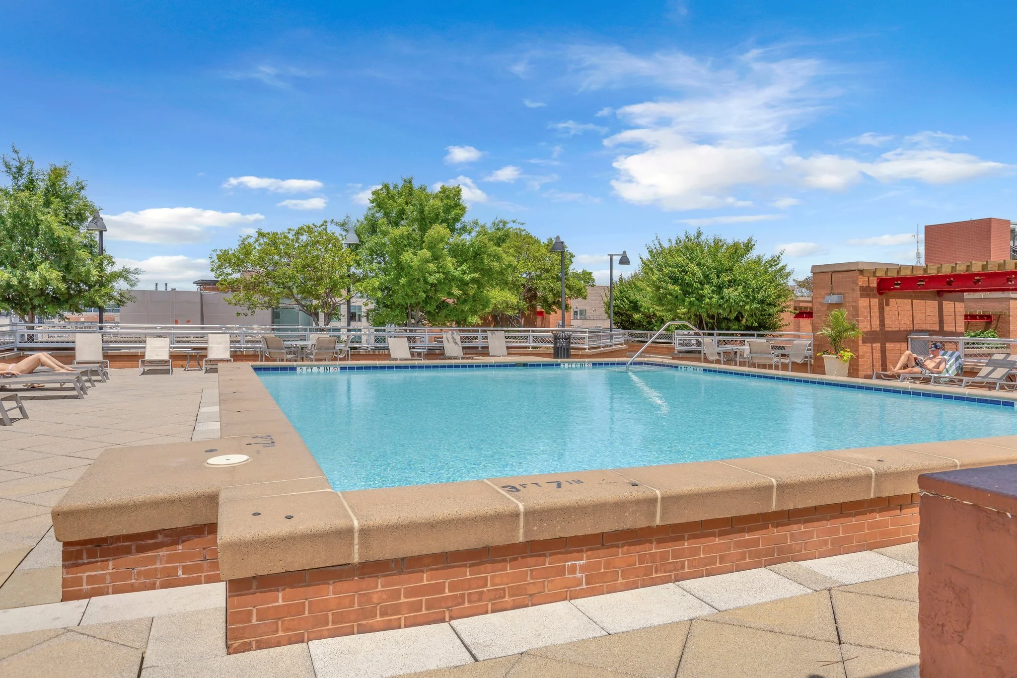 21-web-or-mls-631 D St NW 431, Washington, DC 20004101.jpg