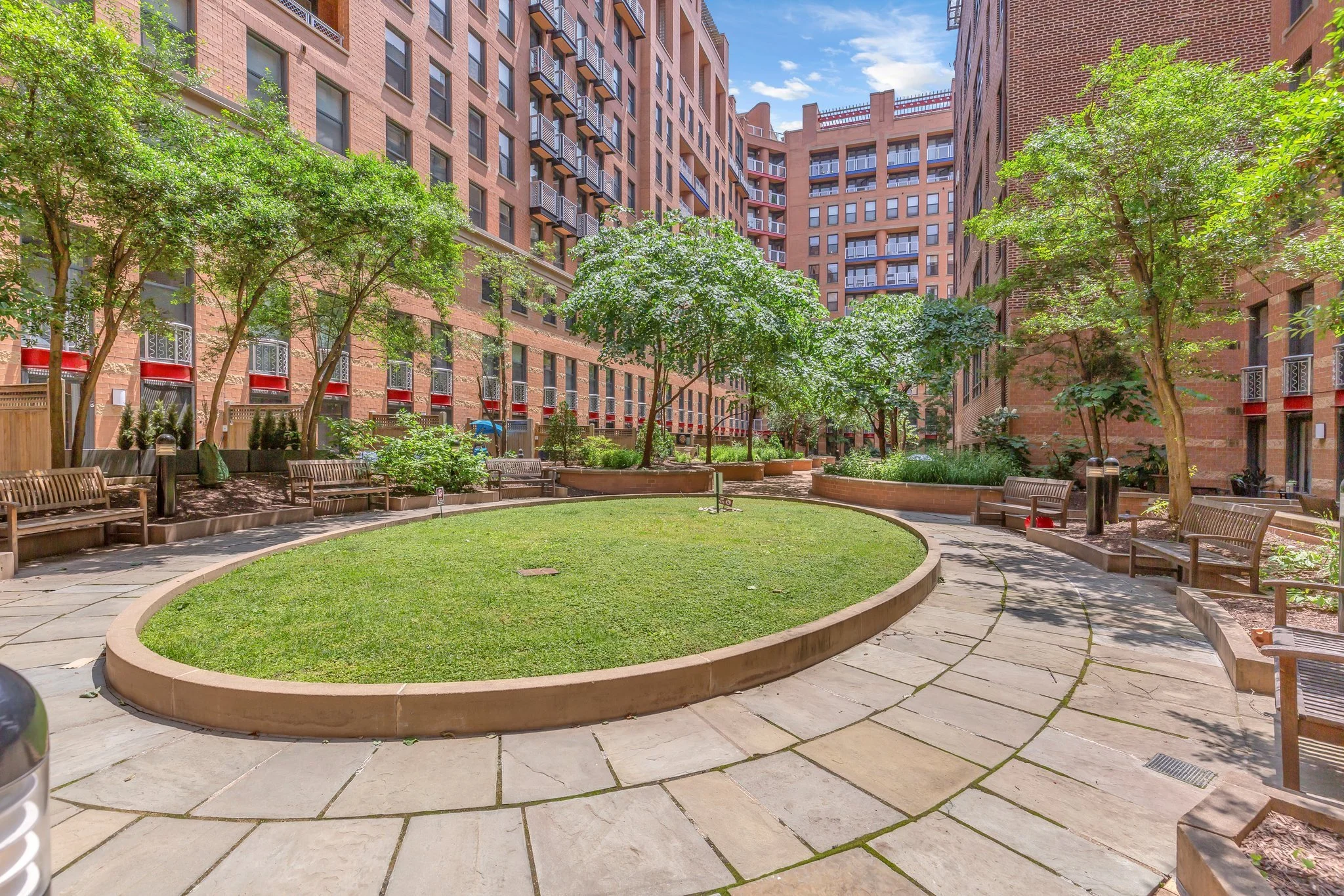 24-web-or-mls-631 D St NW 431, Washington, DC 20004116.jpg