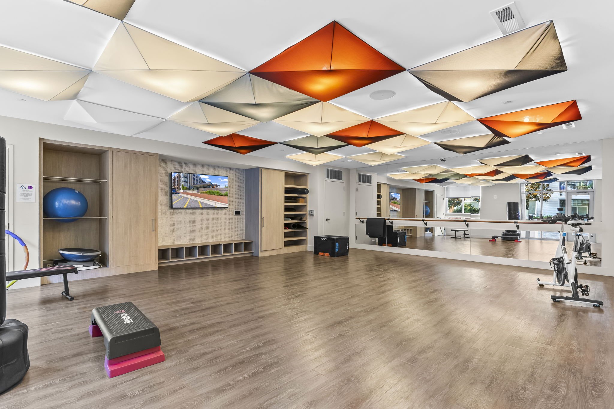 35-web-or-mls-The Haven Amenities - Oxon Hill Md (33).jpg