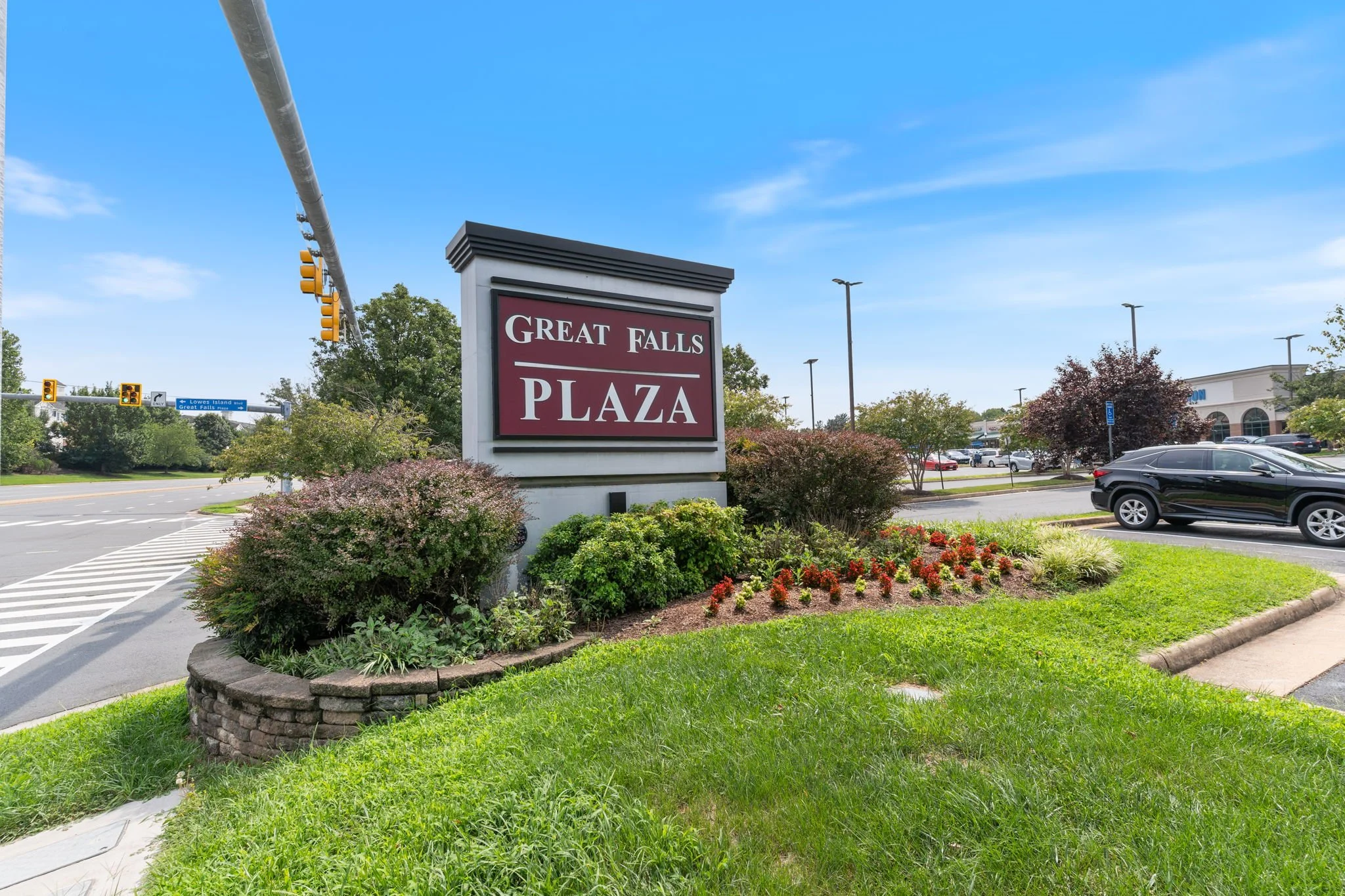 47-web-or-mls-Community - Great Falls Plaza (1).jpg