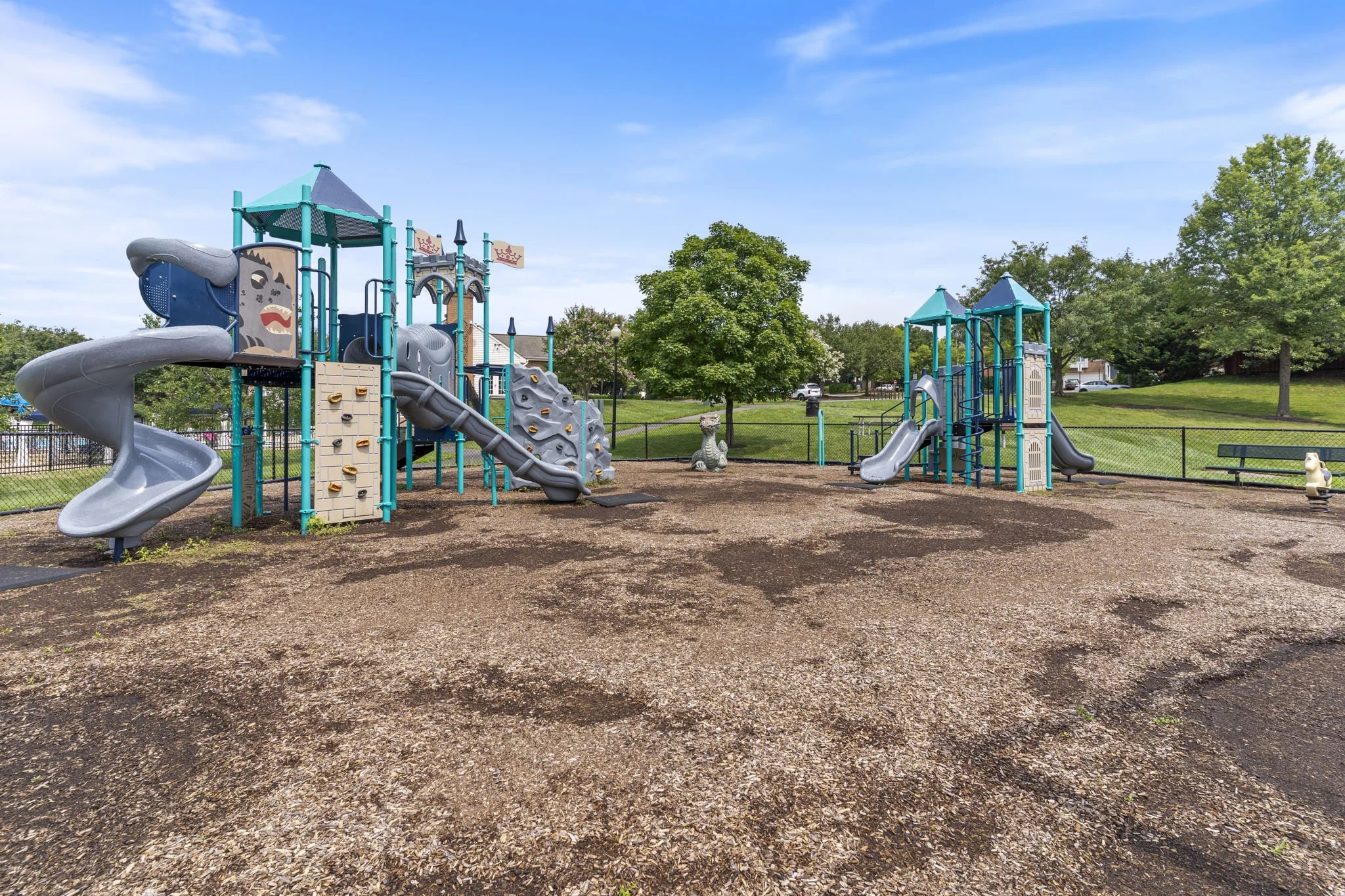 56-web-or-mls-Community - Miranda Falls Square, Sterling, VA 20165 (23).jpg