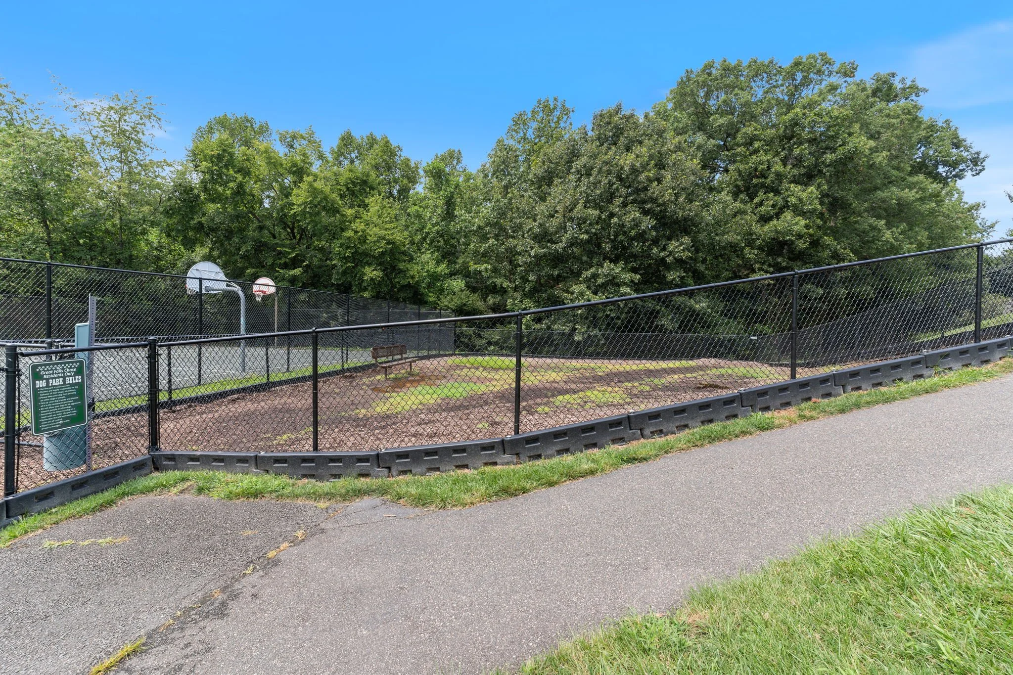57-web-or-mls-Community - Miranda Falls Square, Sterling, VA 20165 (26).jpg