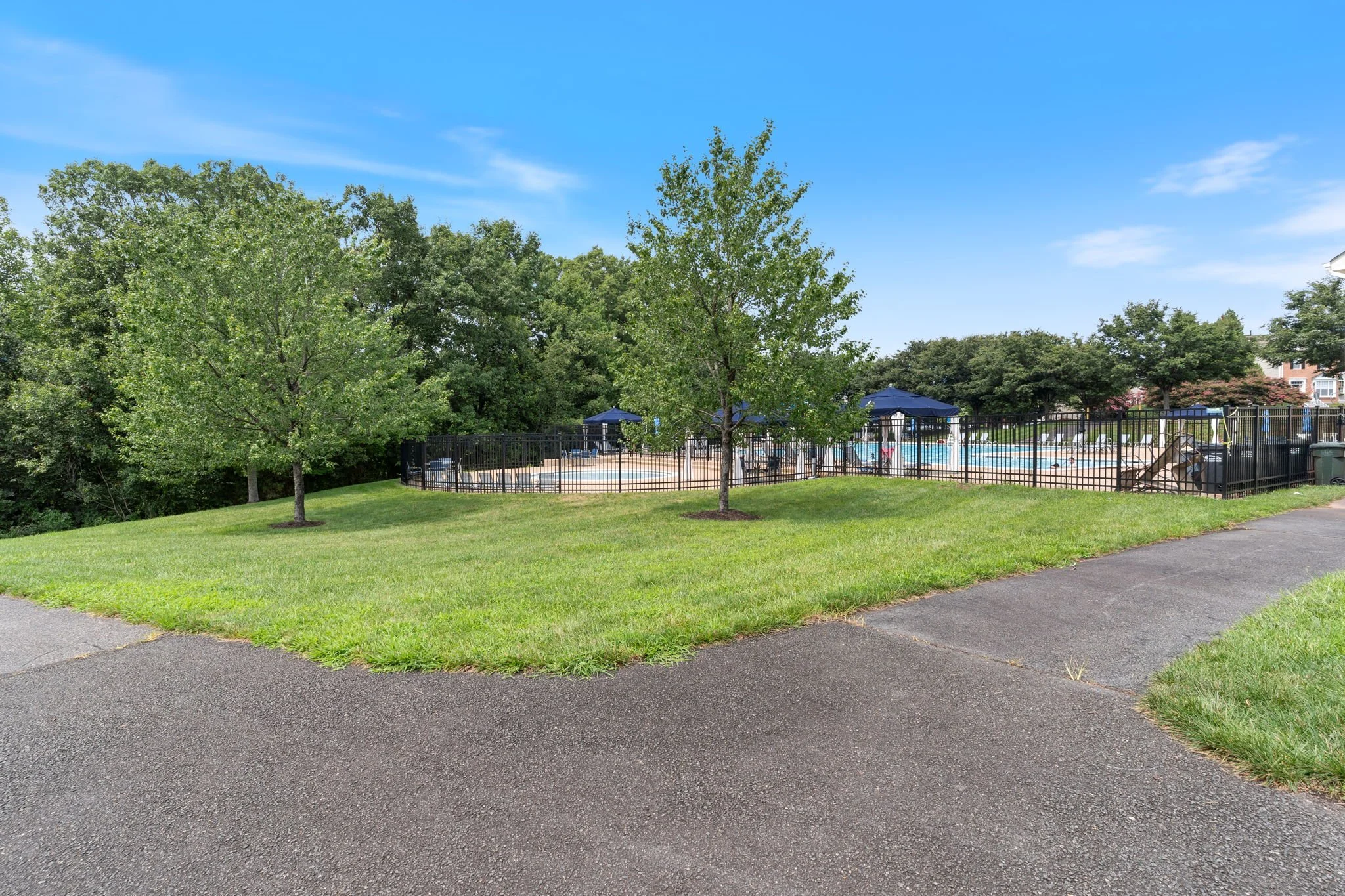60-web-or-mls-Community - Miranda Falls Square, Sterling, VA 20165 (36).jpg