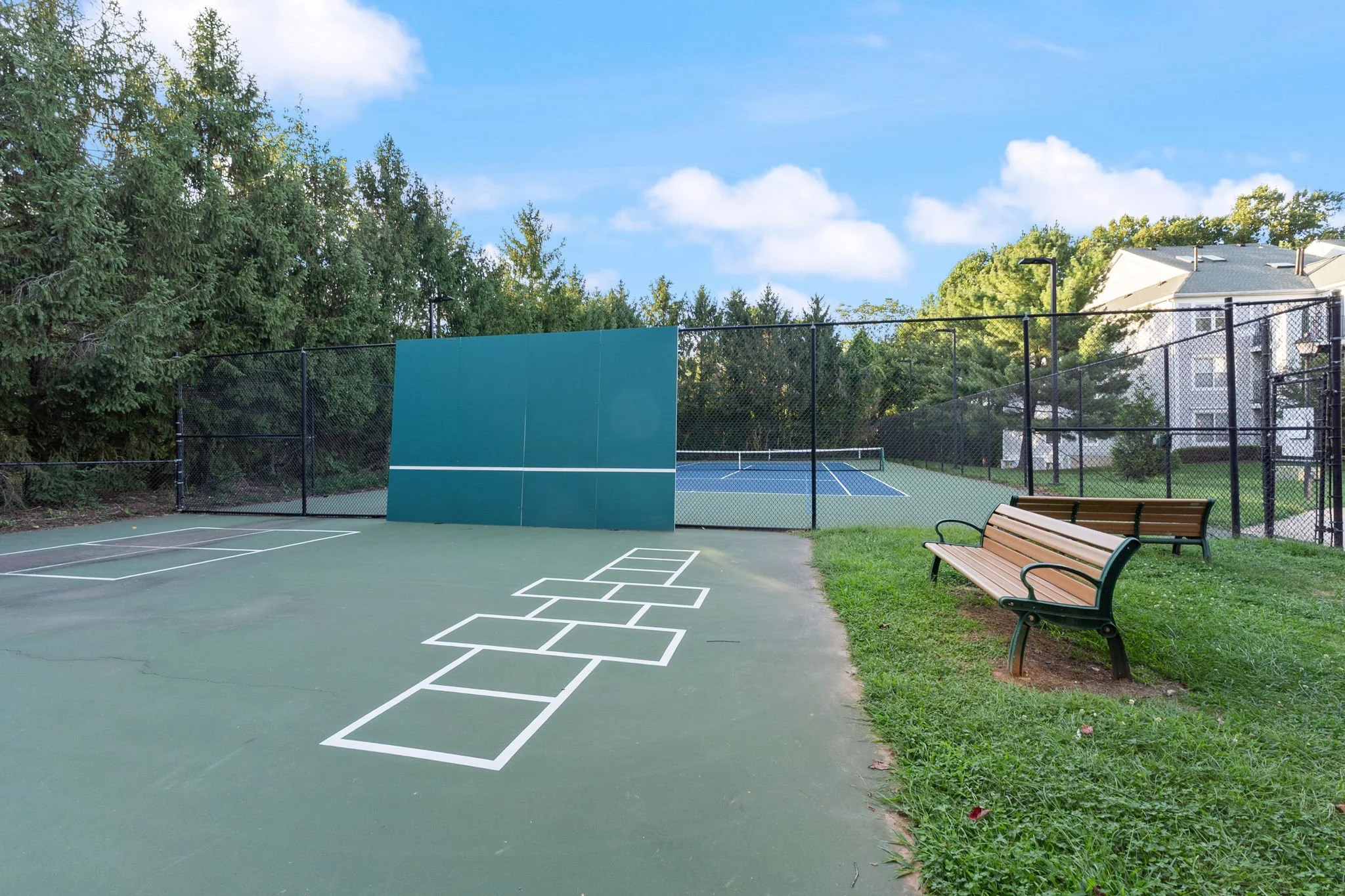 31-web-or-mls-15303 Diamond Cove Terrace 8-J, Rockville, MD 20850 (140).jpg