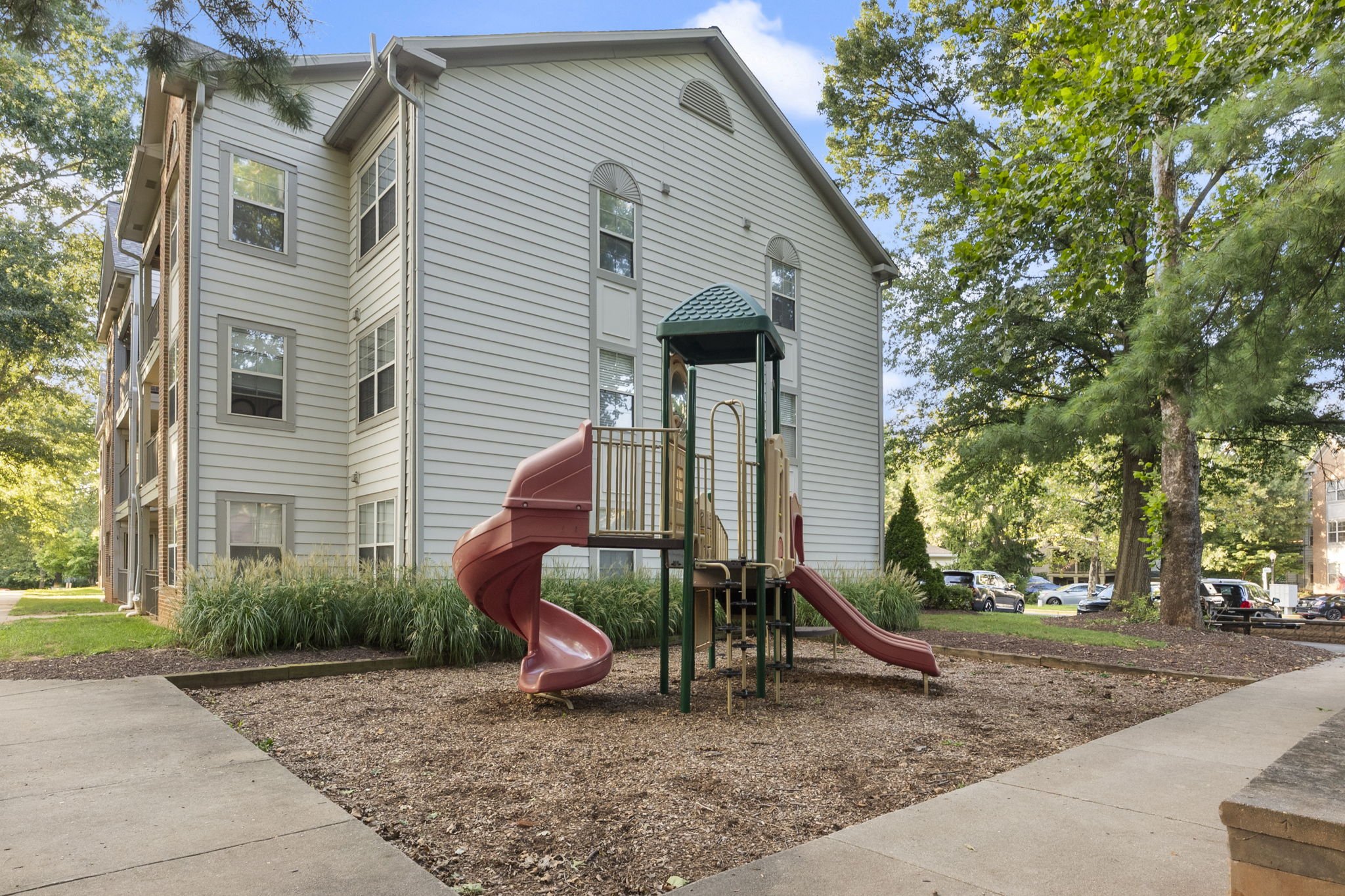 33-web-or-mls-15303 Diamond Cove Terrace 8-J, Rockville, MD 20850 (150).jpg