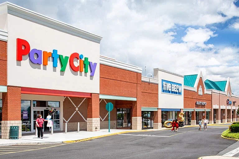 06_Five_Below_Bull_Run_Plaza.jpg
