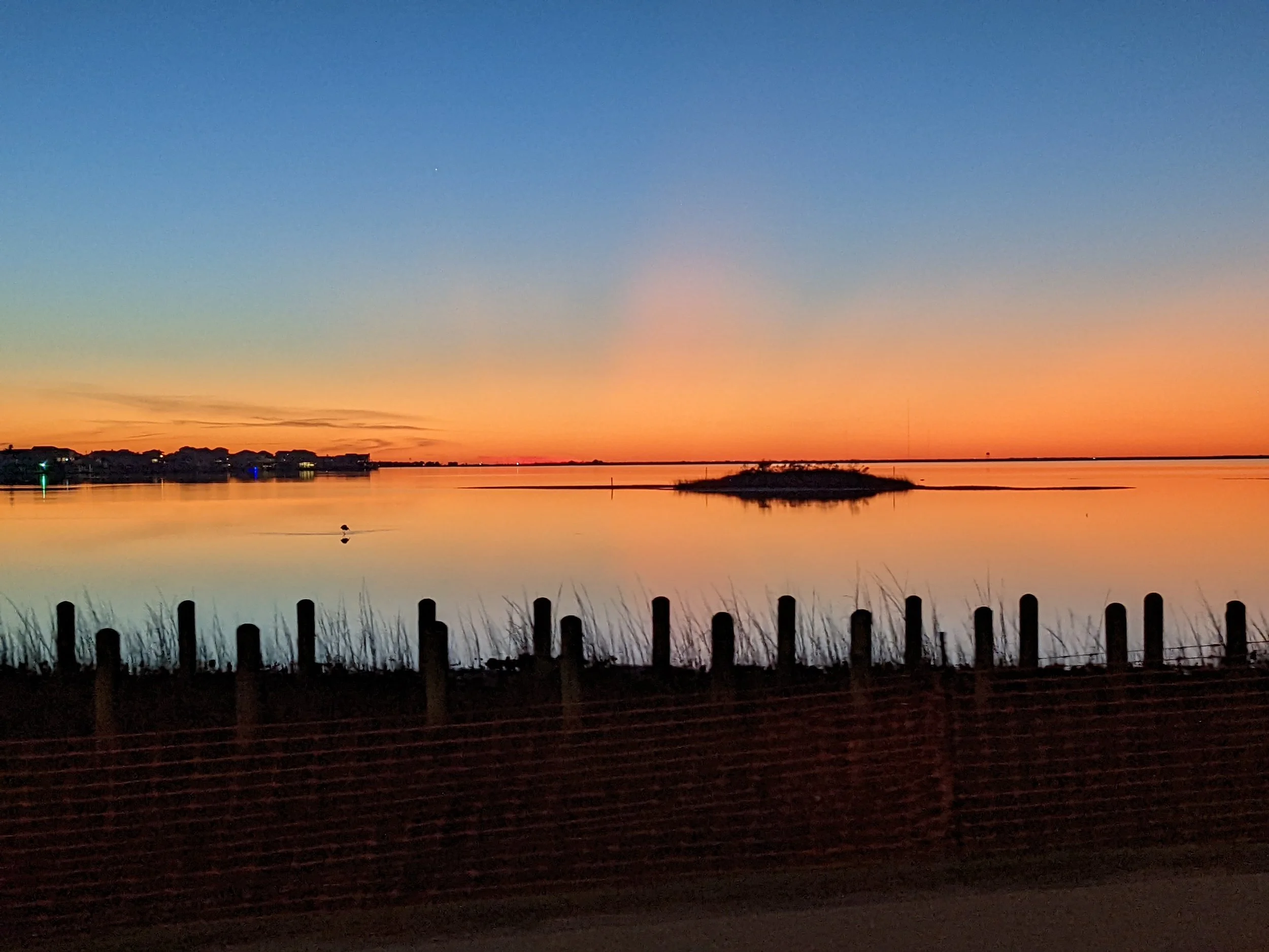 Tiki Sunset 2.jpg