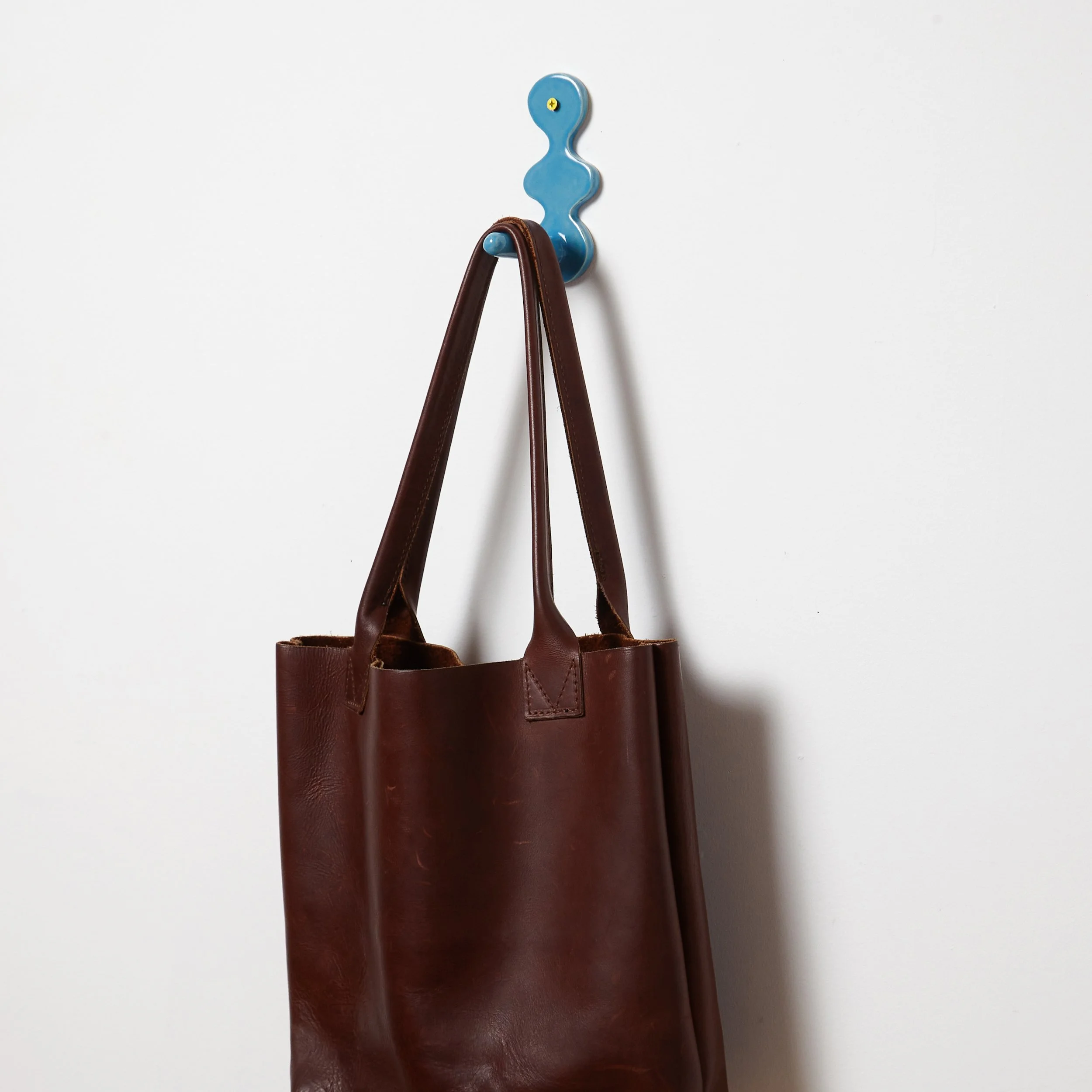 JE-BUBBLE1-BLUE-JULIAELSAS-HANDBUILTBLUEBUBBLECERAMICWALLHOOK7.jpg