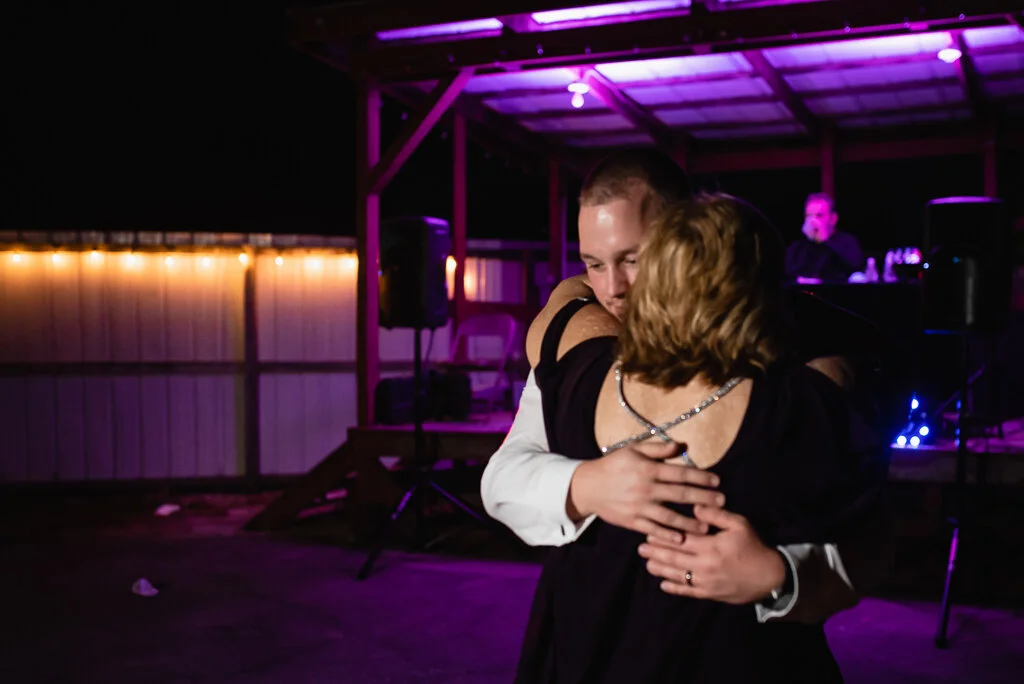 Small-town-wedding-in-Loogootee-Indiana-by-callihan-photography-110.JPG