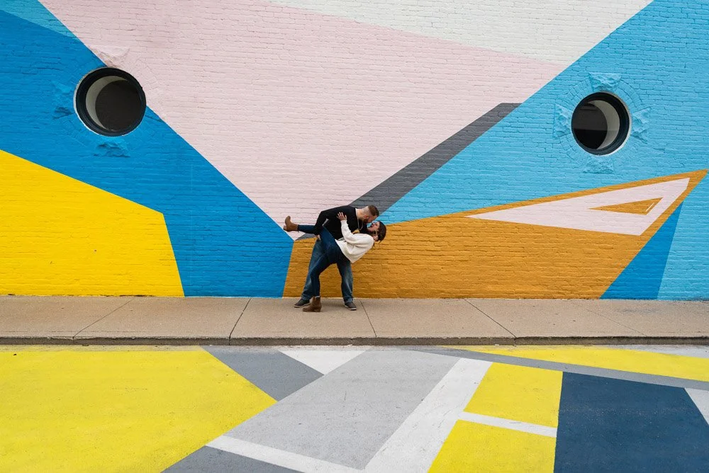 A Downtown Columbus, Indiana Engagement photoshoot