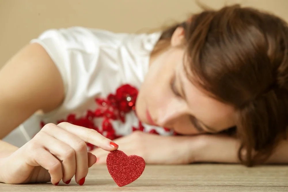 Dr Roxy Zarrabi Can t Move On From Your Last Relationship These Reasons May Be To Blame 