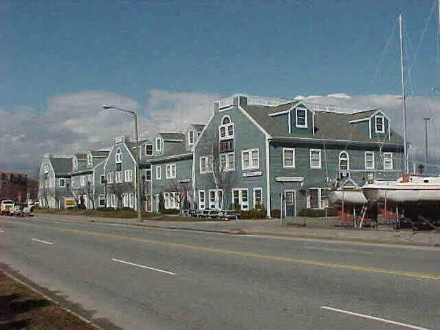 70-88 Howard St., New London