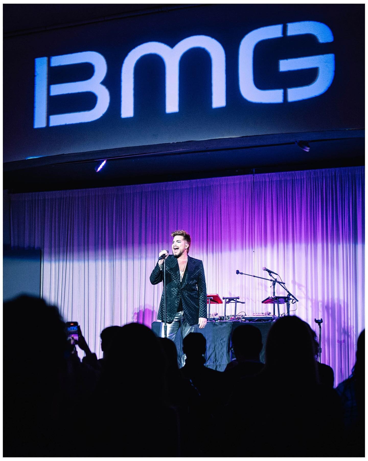 Had an absolute blast at the #BMG Pre-Grammy party on Wednesday, thanks a ton for the invite @bmg_us @thenewbmg 🙌🏻 @logic @adamlambert @iamlpofficial 
📷 @thenosyhungarian 
.
.
.
.
.
#adamlambert #logic #iamlpofficial #lp #grammys #pregrammy #gramm