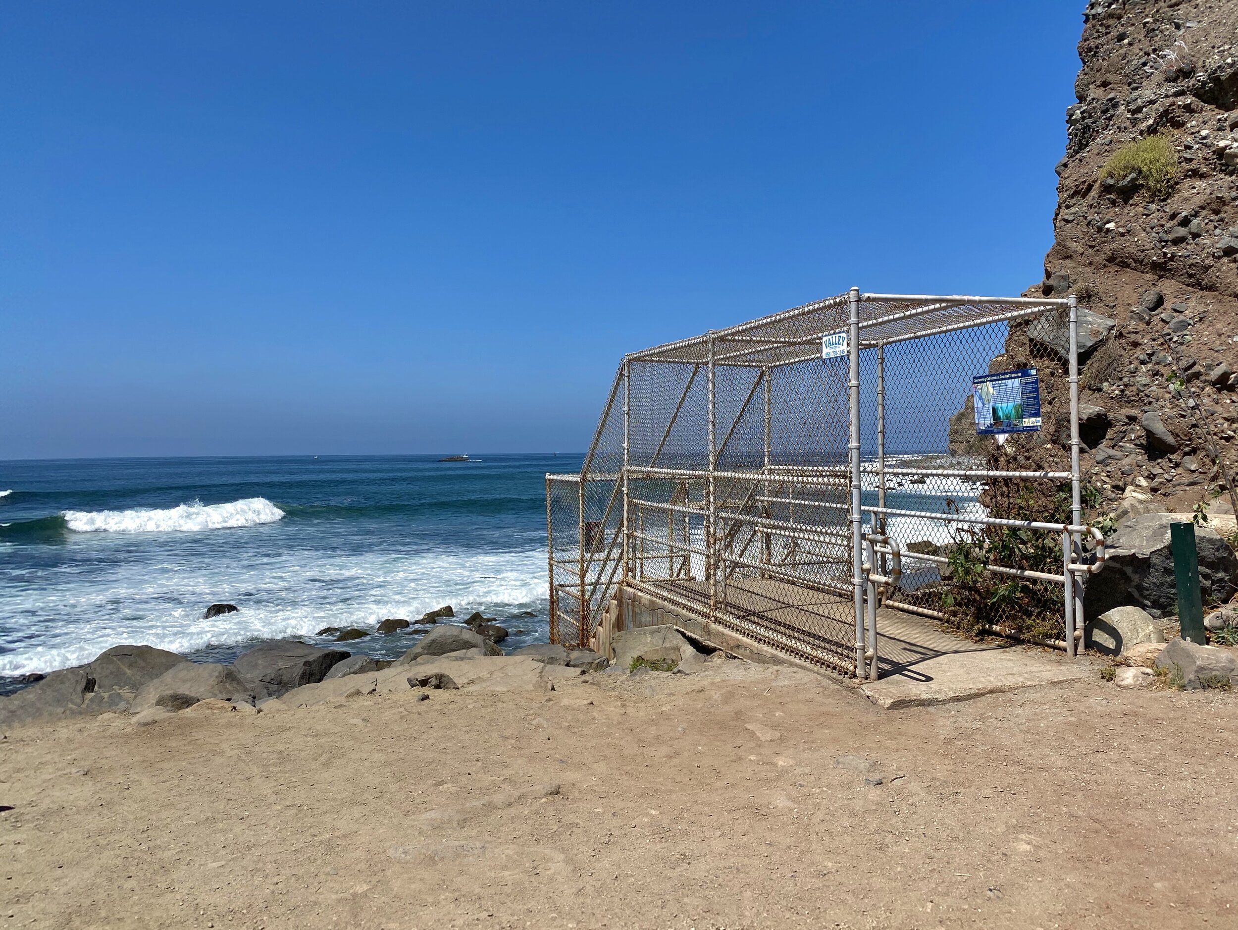 STAIRS DOWN TO BEACH