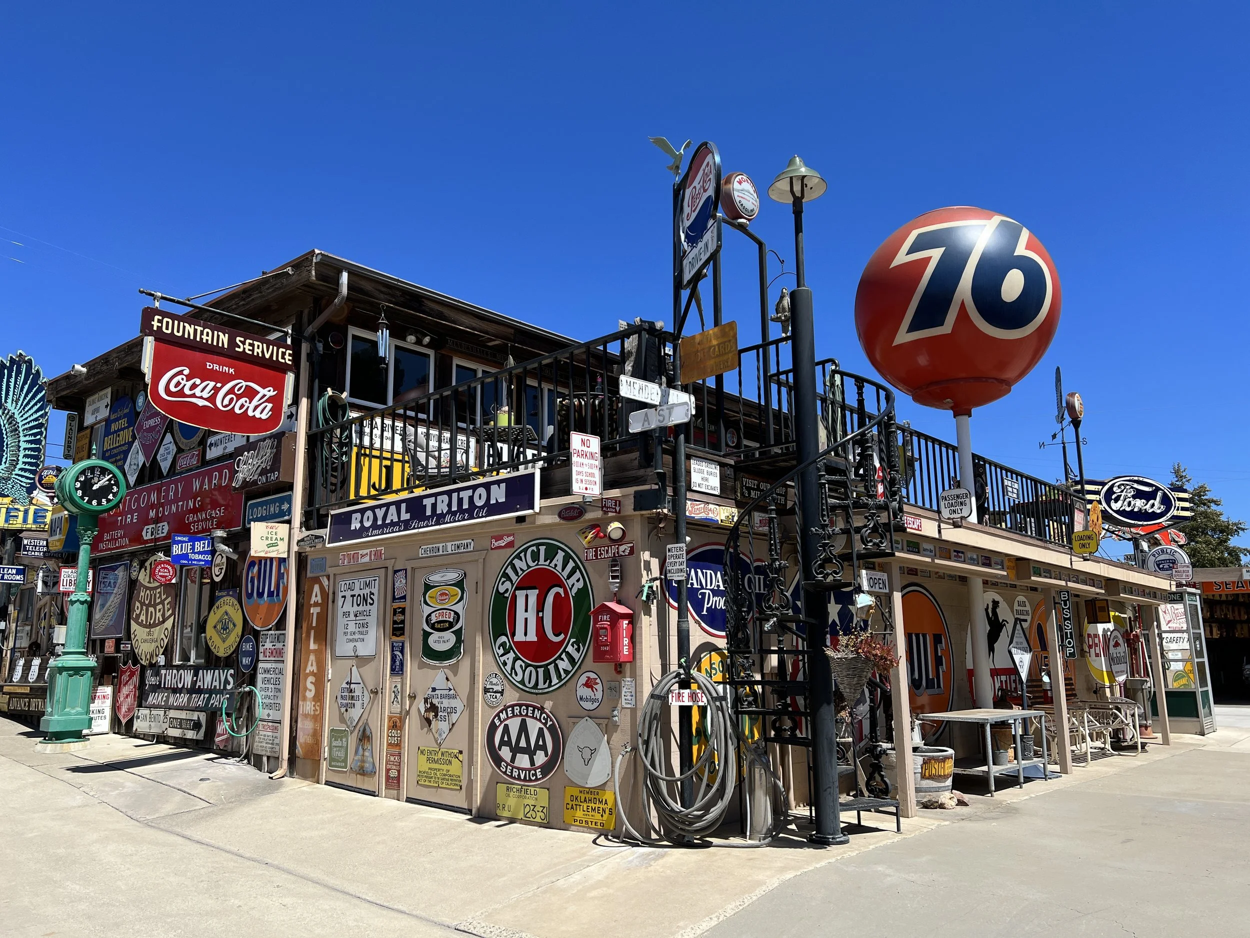 Mendenhall's Museum of Gasoline Pumps &amp; Petroliana 
