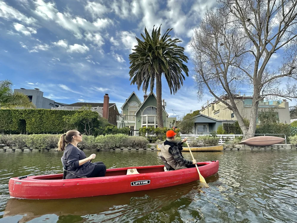 Can You Kayak on Canals: Ultimate Guide to Fun and Safety