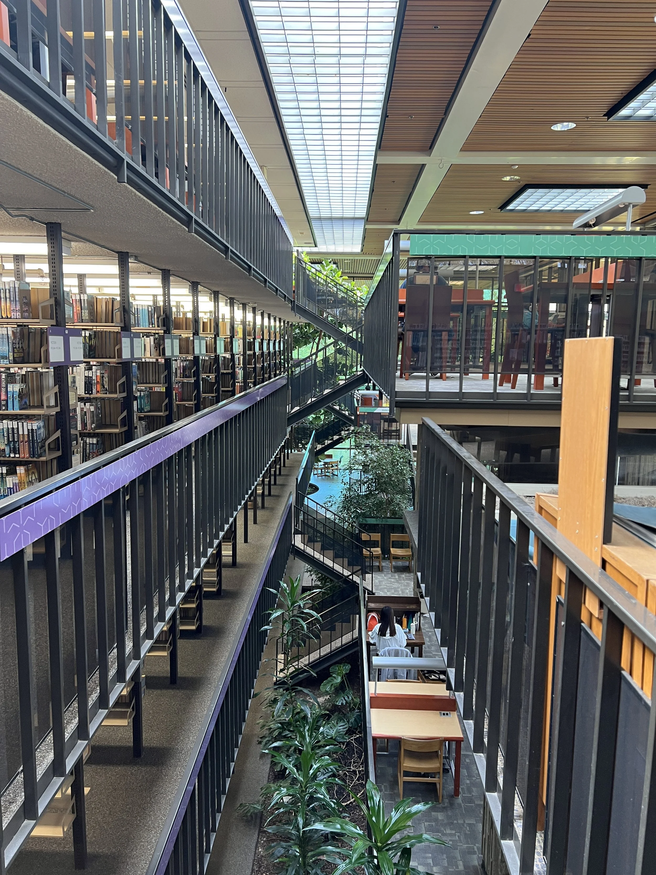 Huntington Beach Central Library — California By Choice