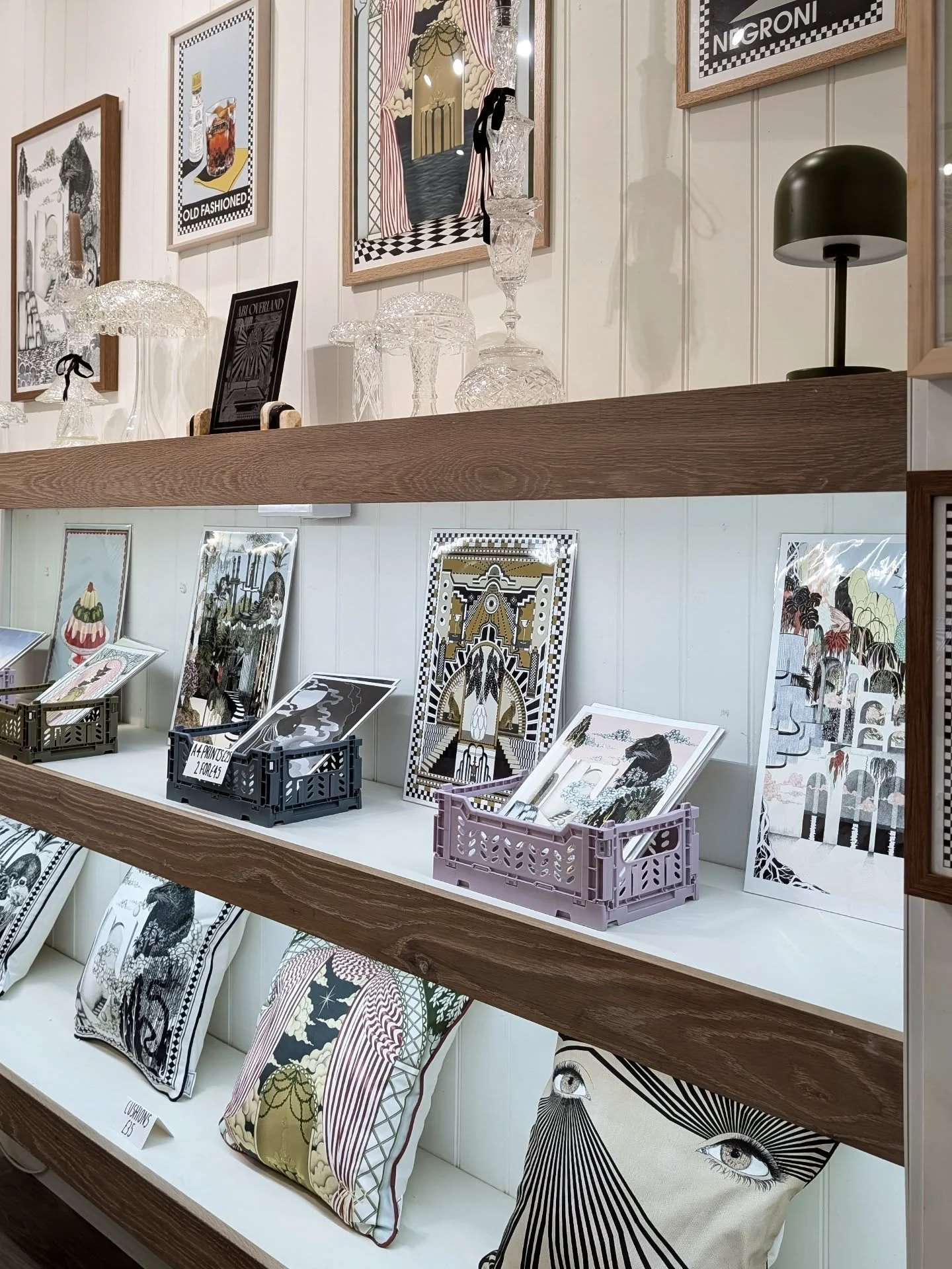 Last week in this beautiful little shop 😭 here until Saturday, open 10-5.30 every day x