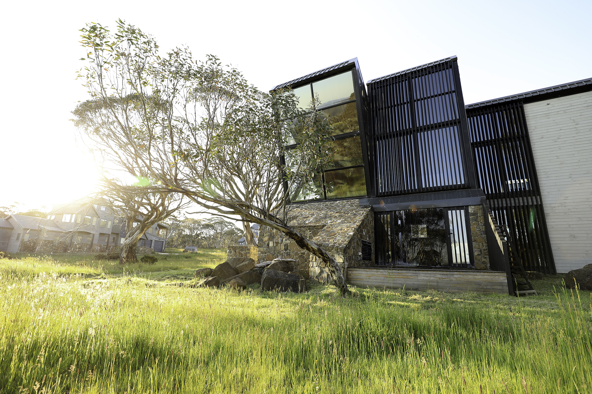 Award-winning Dinner Plain home, Under The Moonlight, crafted by Giovanni D’Ambrosio .
