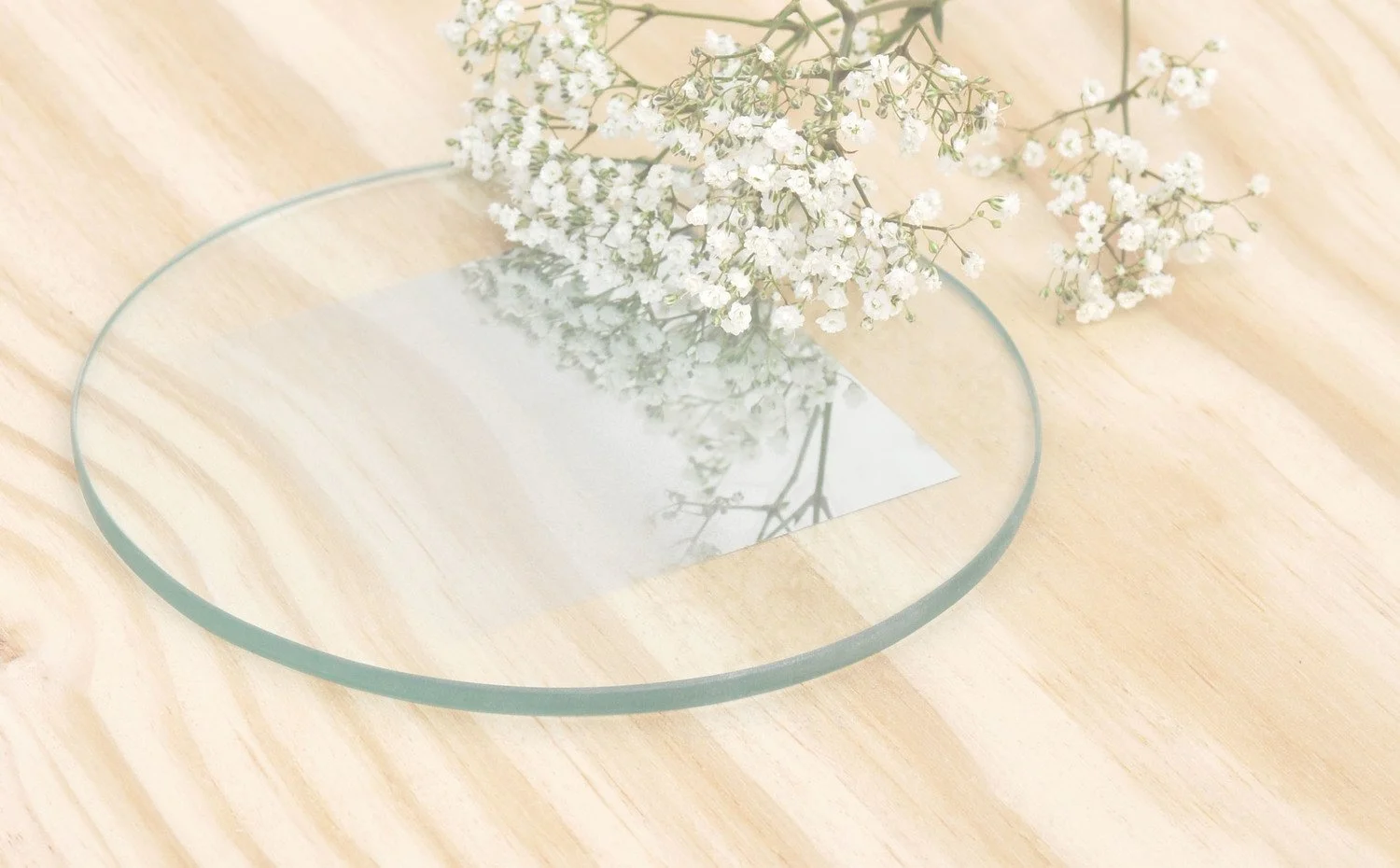 ENTRE INDUSTRIAL Y ARTESANAL // MARTA AYALA HERRERA