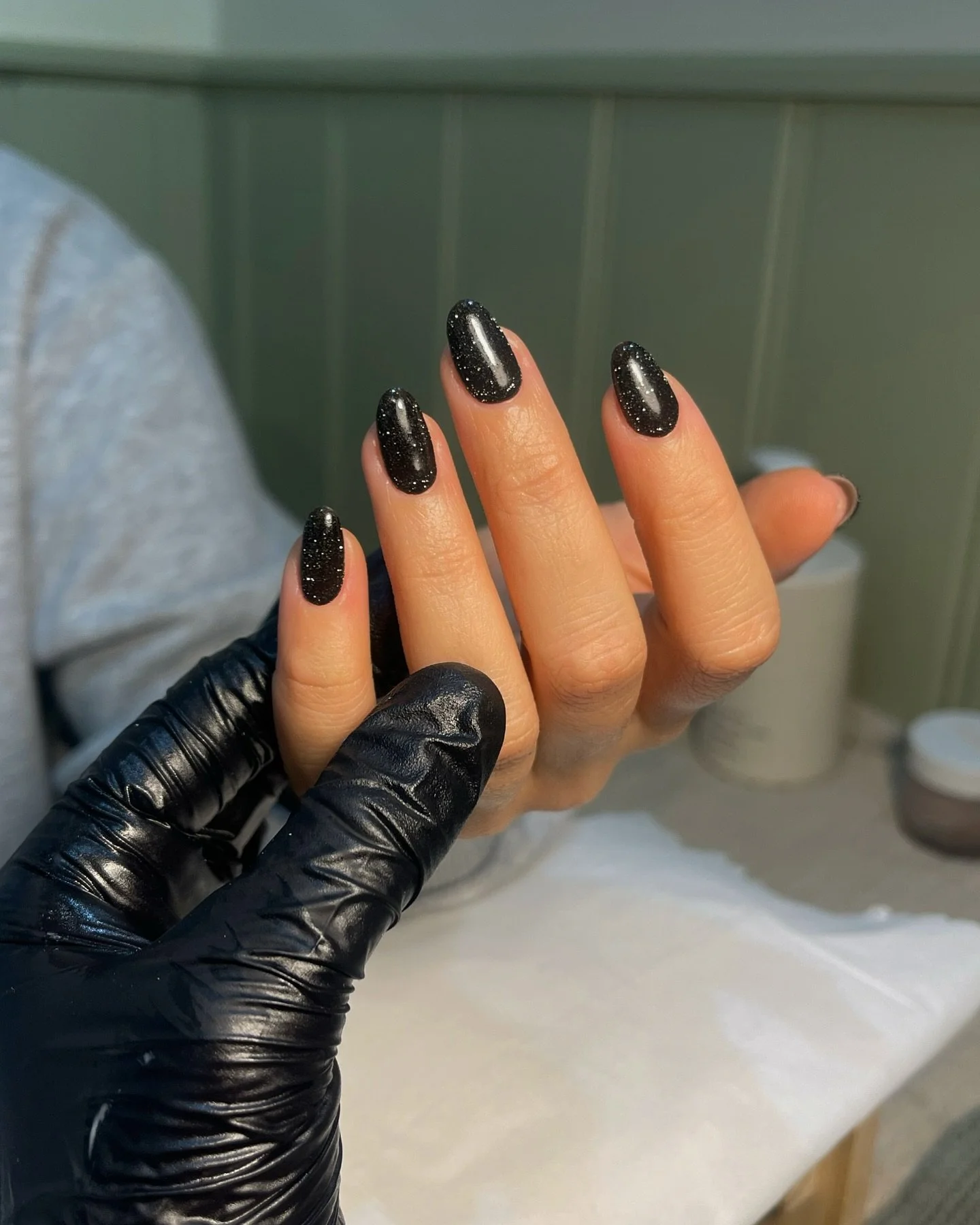 last night ✨

@the_gelbottle_inc 

#tgb #tgblastnight #thegelbottle #thegelbottlebiab #thegelbottleinc #nailtech #mani #surrey #surreysalon #salon #nails #nailitmag #nailitmedia