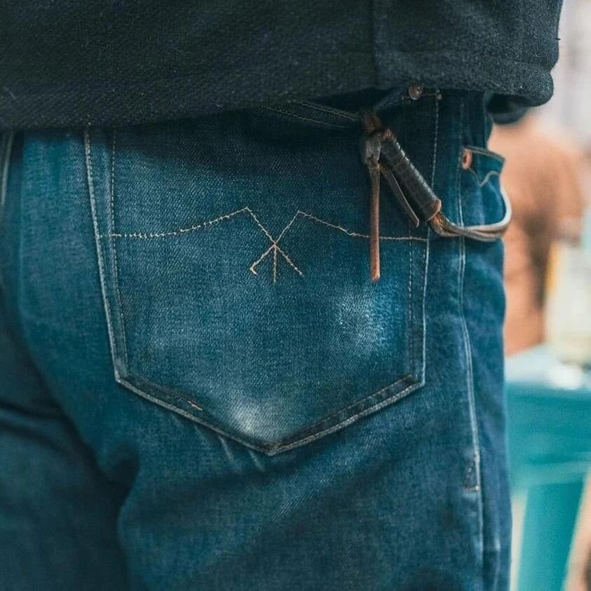 ED-2 back pocket stitching out in the wild 📸 by @actualorigins 

#unitedoverallsco #ed2 #britishdenim #denim #rawdenim #denimstyle #denimhead #selvedge #selvage #selvedgedenim #heritage #heritagestyle #workwear #ruggedclothing #ruggedstyle #madeinth