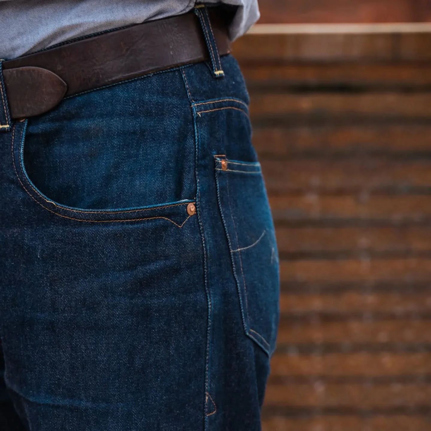 In the past we have struggled with jeans that have small front pockets openings, making it hard to get phones or keys out when sitting down. Our jeans all have wide front pockets openings to make them as comfortable to use as possible 👖

📷 by @actu