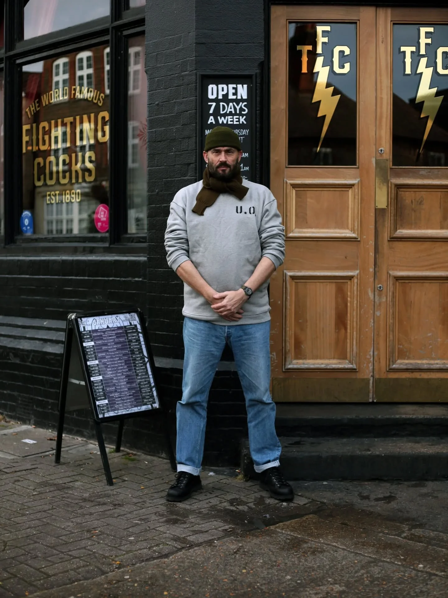 Sweatshirts are a staple of the wardrobe, easy to pair with jeans, trousers, military wear or casual.

@hoxtoncycles rocking some great jeans and some winter warmers 📸

#unitedoverallsco #britishmade #sweatshirt #menswear #ootd