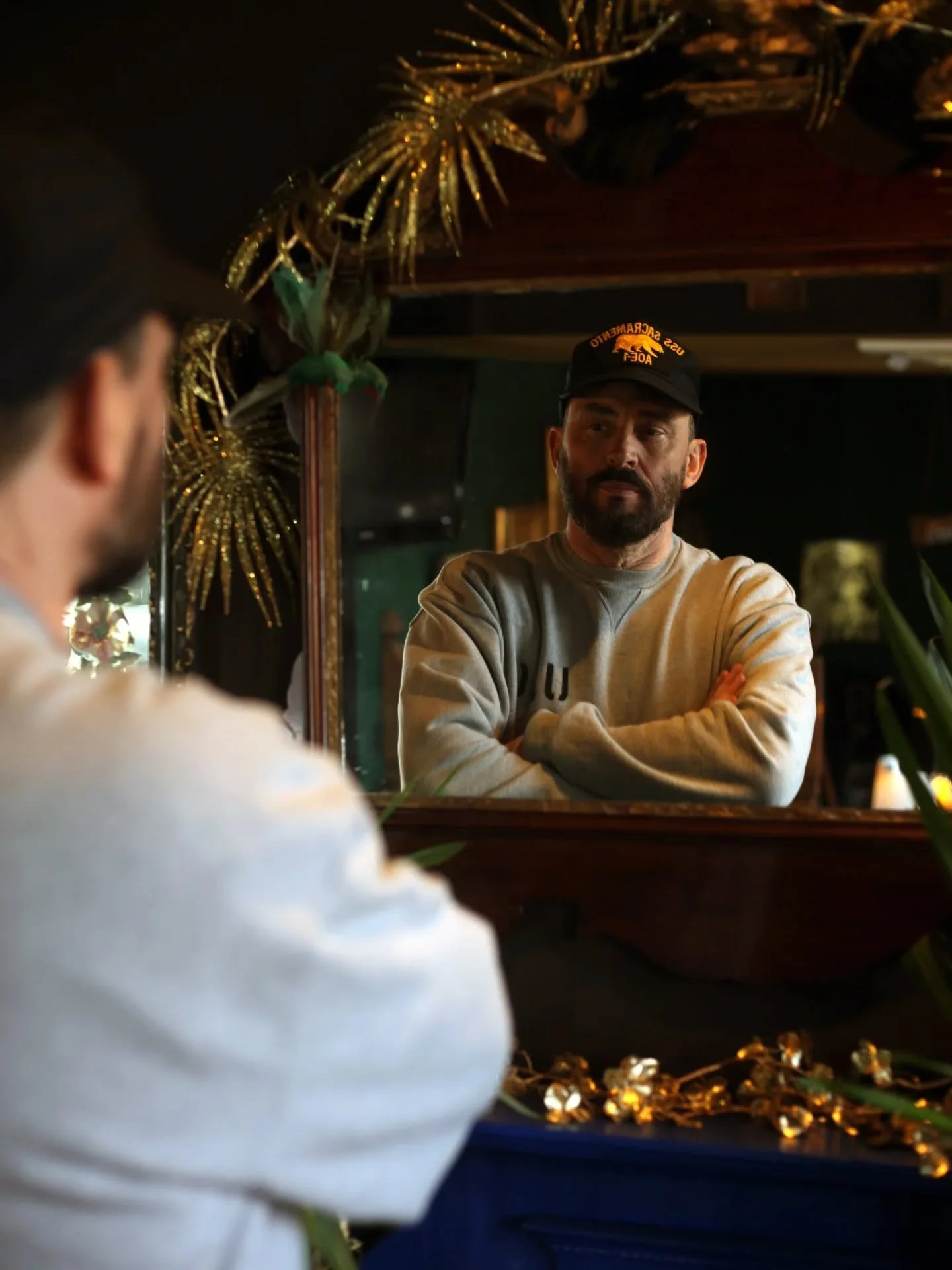 Checking out the British Stencilled Sweatshirt at @oldlondonroadtattoos with @hoxtoncycles 🇬🇧

#unitedoverallsco #britishmade #builttolast #mensclothing #mensfashion