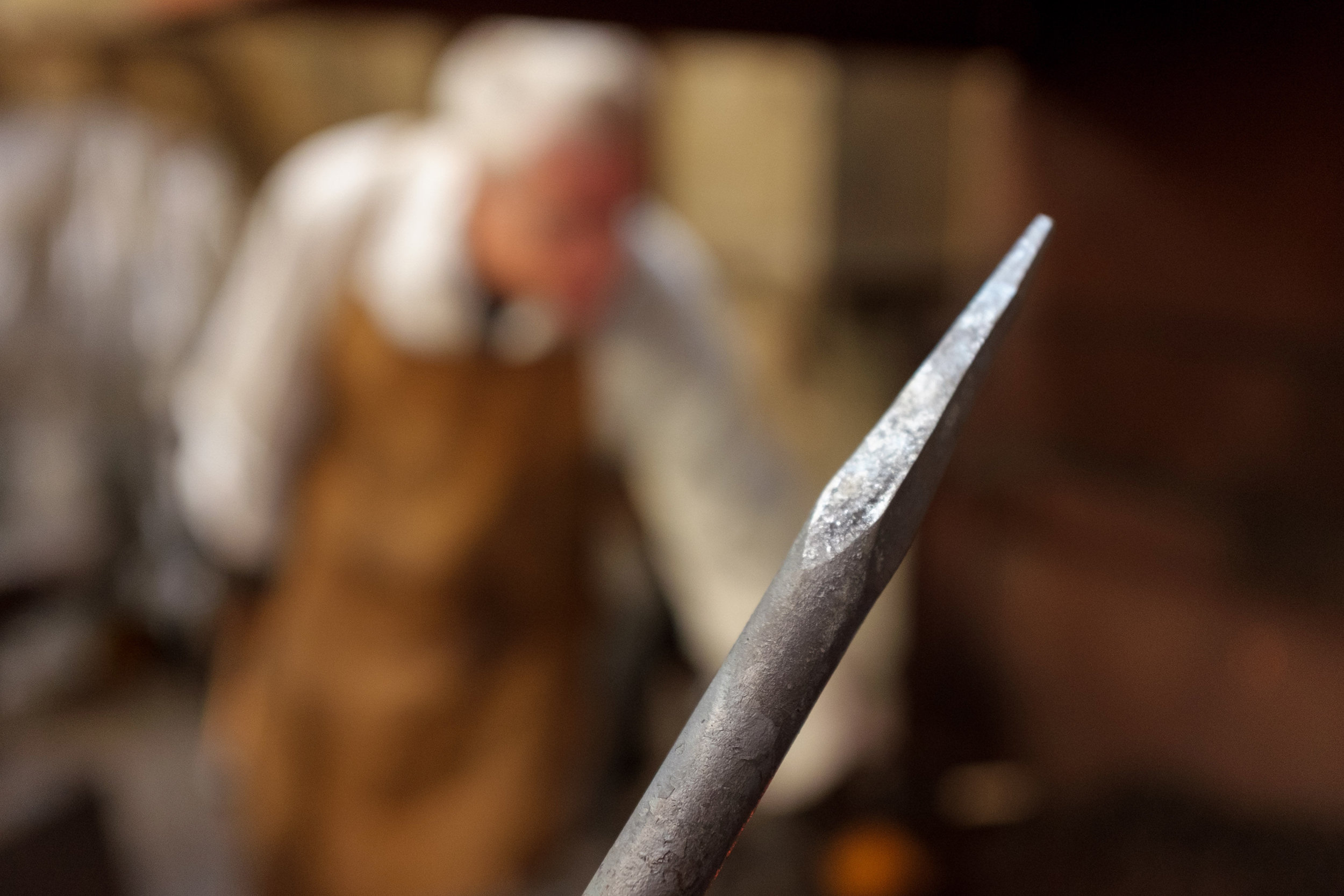 Hot-Metal-Works-Blacksmith-Experience-Workshop-Taper-Book-A-Workshop-With-Artistic-Blacksmith-Neil-Brown