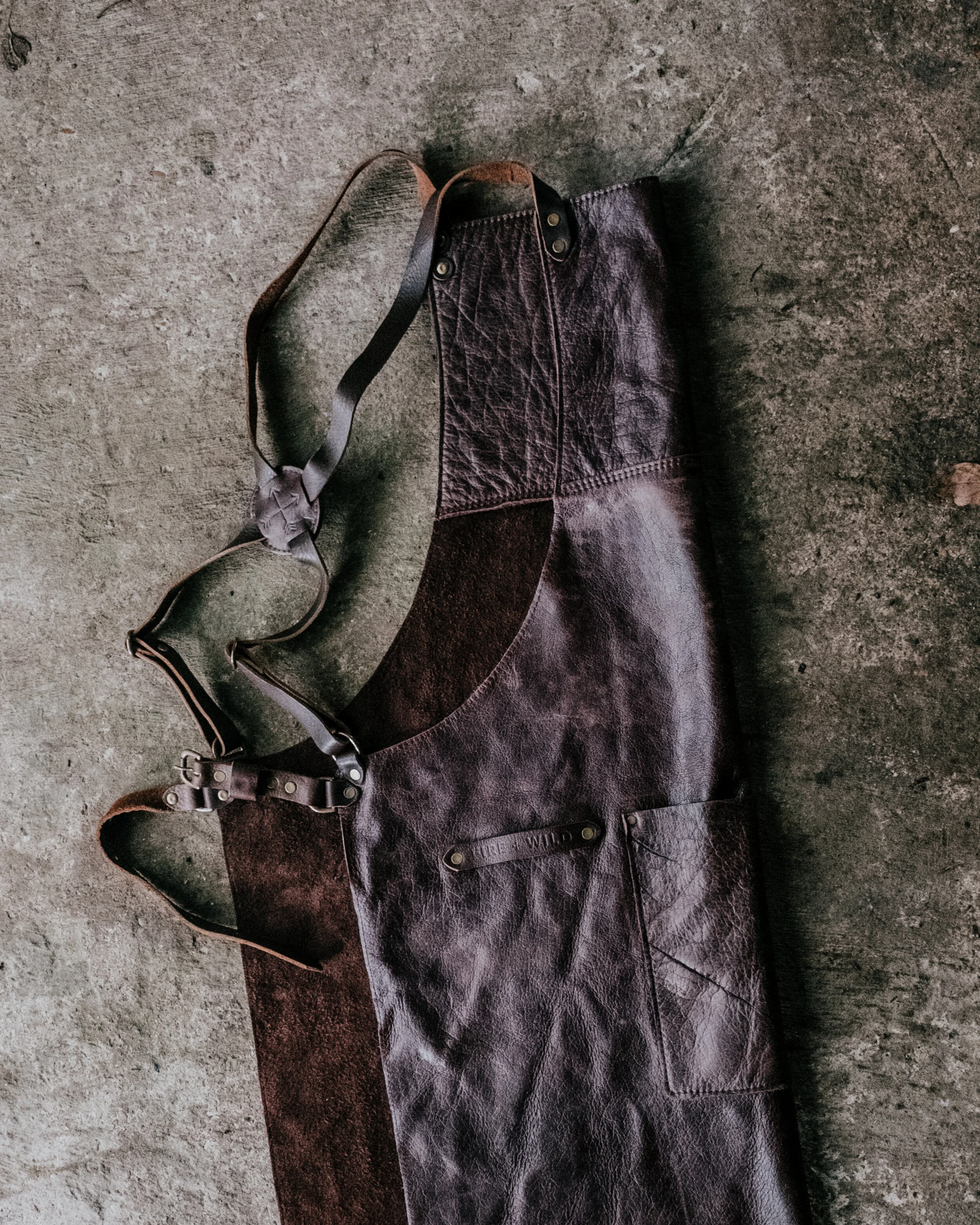 apron - dark brown.jpg