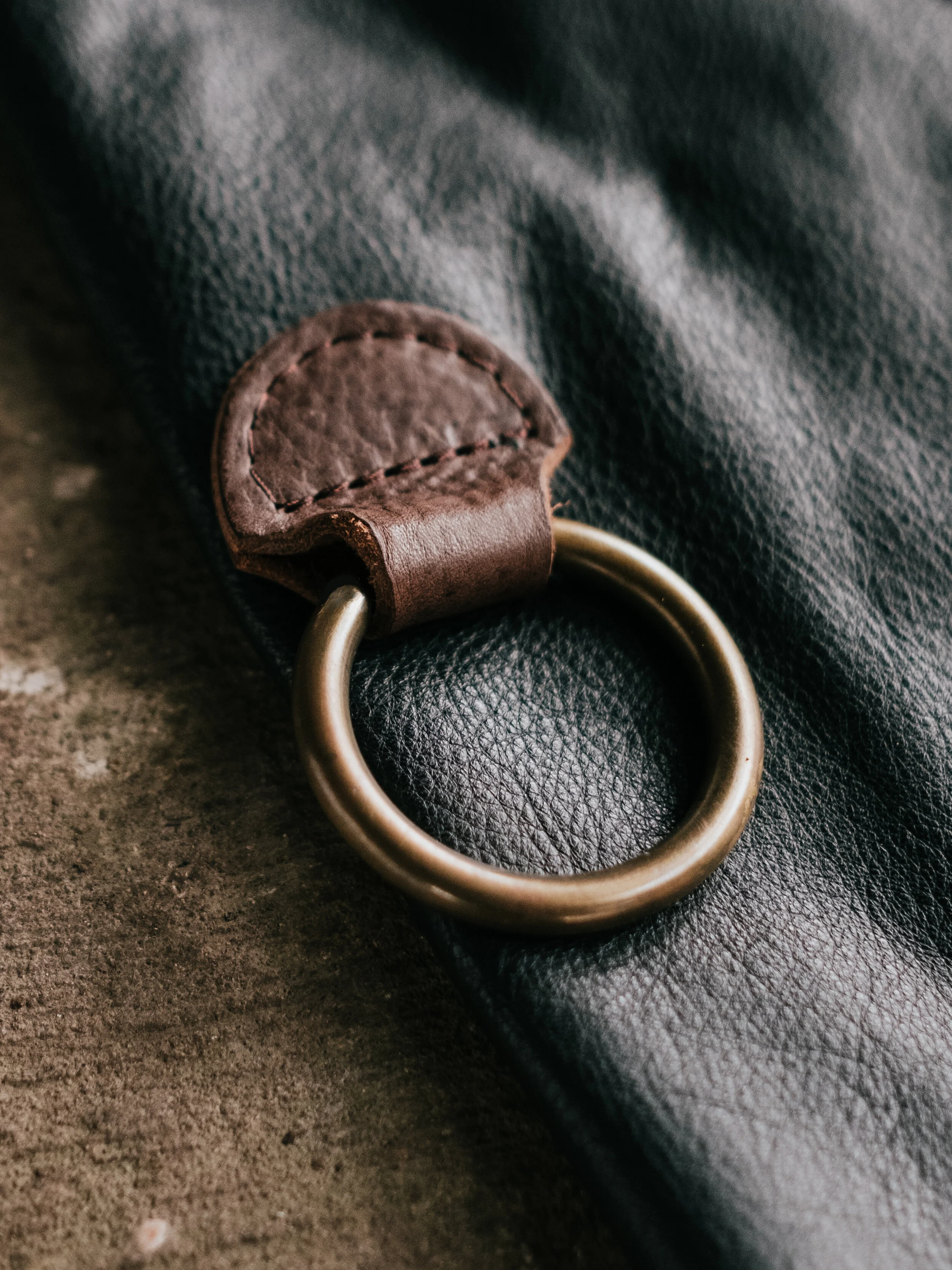 Black apron detail 3-2 copy.jpg