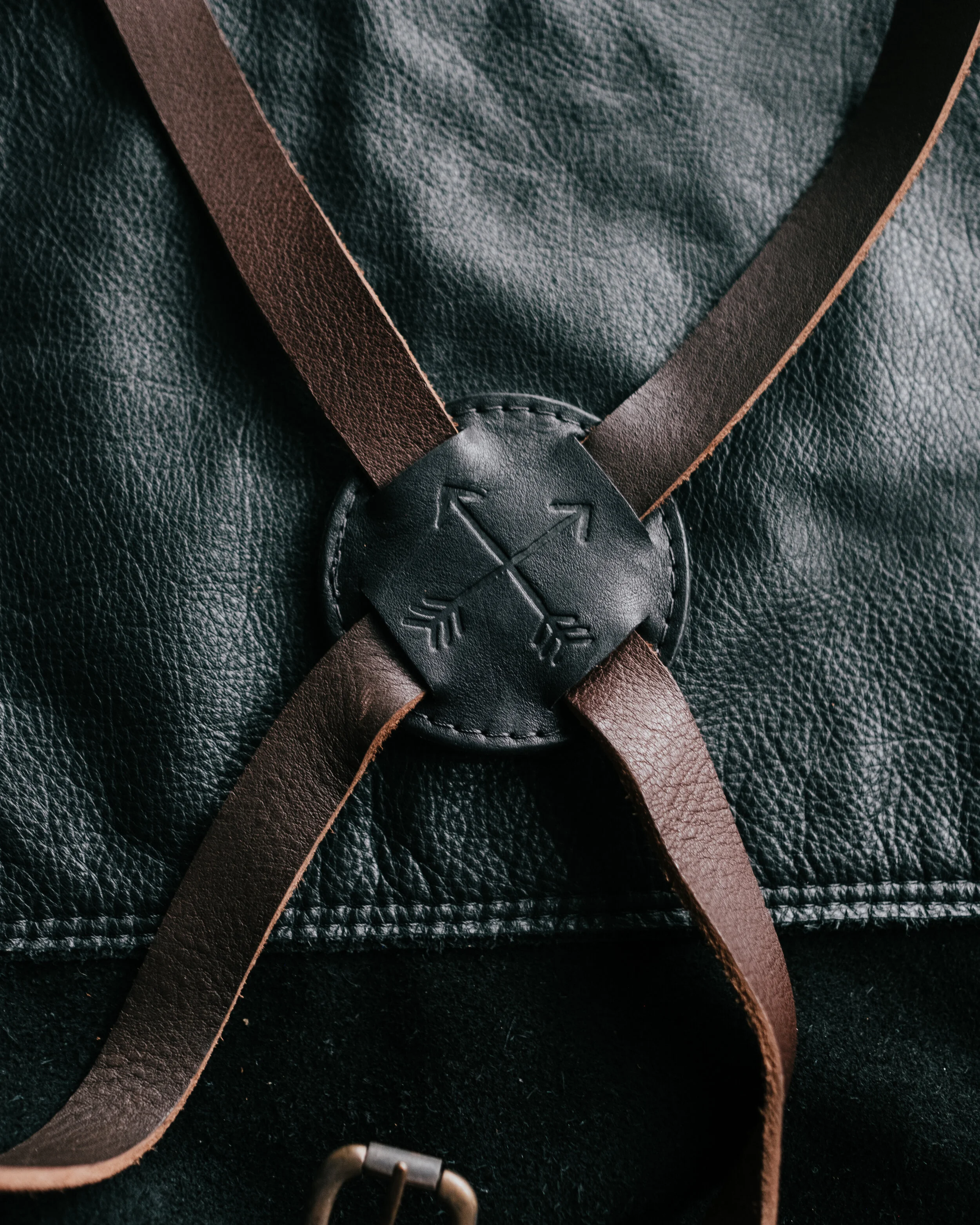 Black apron detail 1-2.jpg