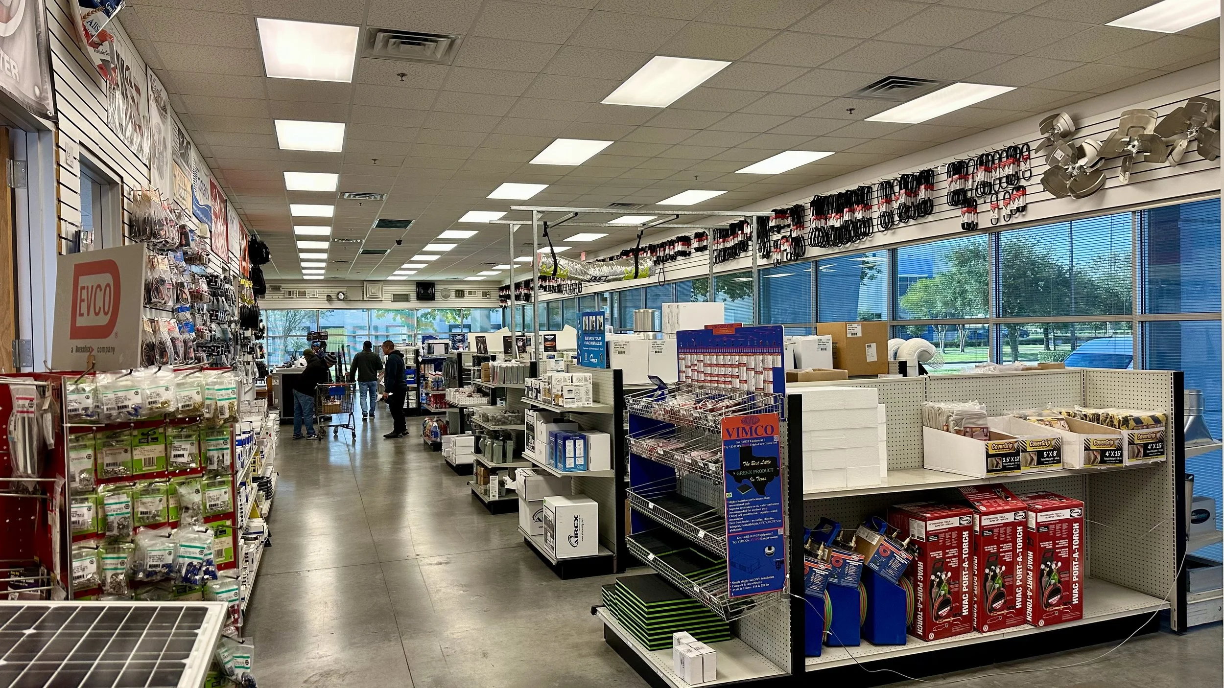 Why Contractors Need a Supply House That Saves Them Time