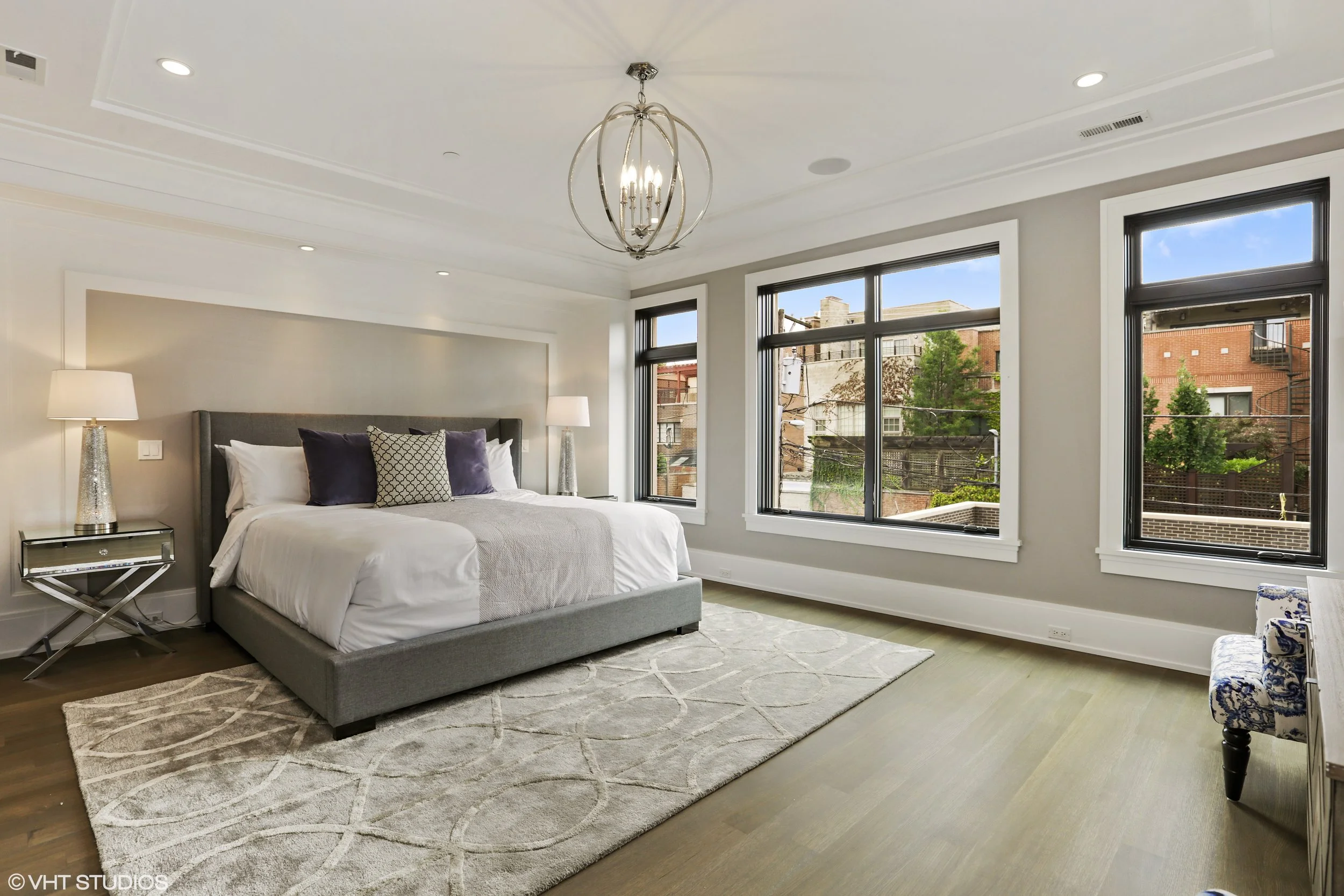 18_2116NorthMagnoliaAve_14_MasterBedroom_HiRes.jpg